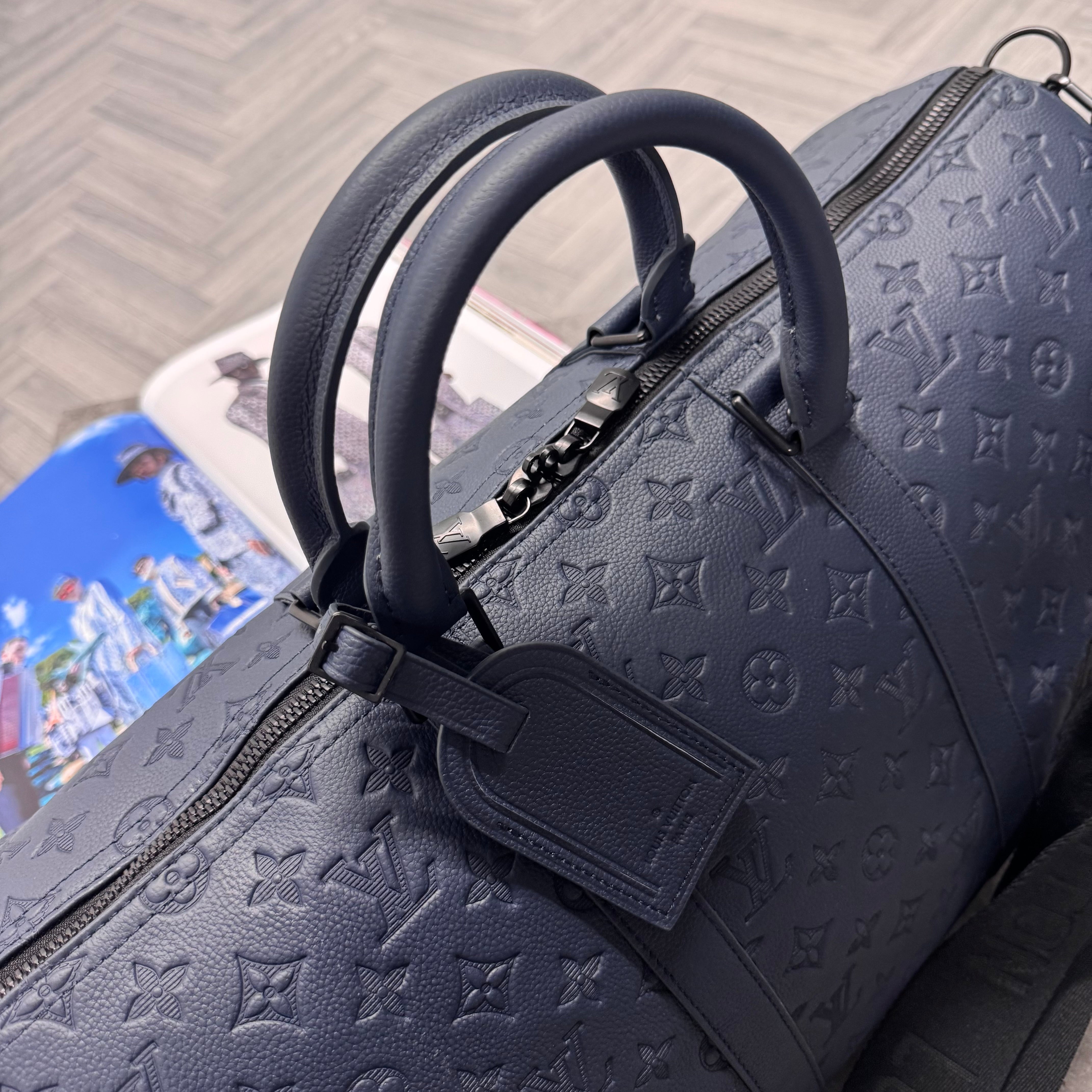 (PRE ORDER) LVE DUFFEL BAG (50) - NAVY