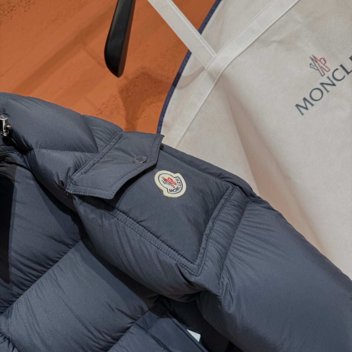 (PRE ORDER) MNCLR QUILTED DOWN PUFFER COAT - NAVY