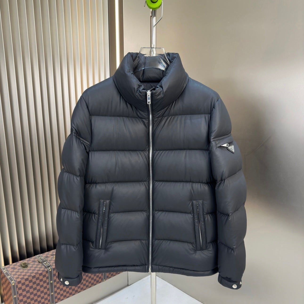 (PRE ORDER) PDA PUFFER COAT - BLACK