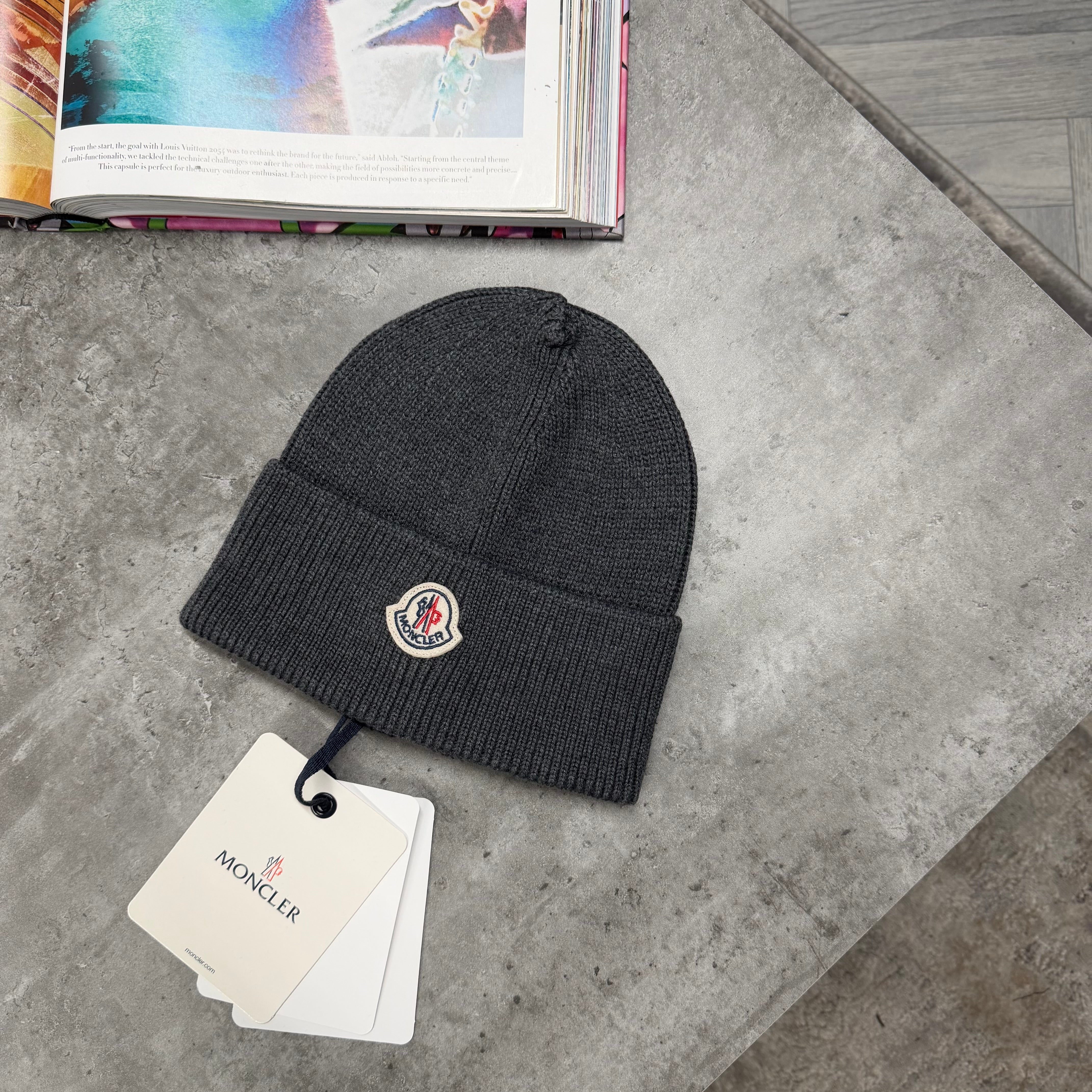 MNCLR BEANIE - CHARCOAL
