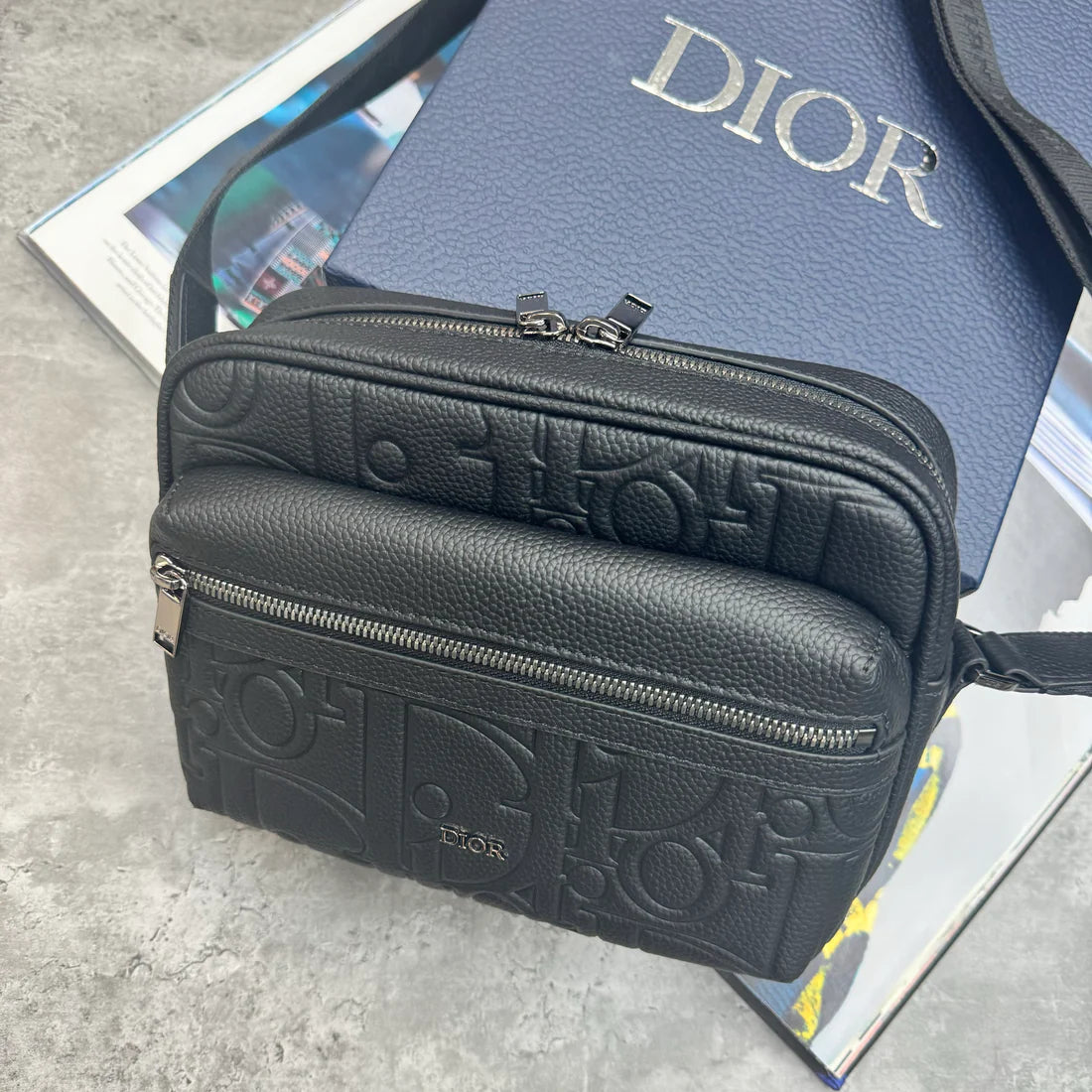 (PRE ORDER) CD LEATHER BAG - BLACK