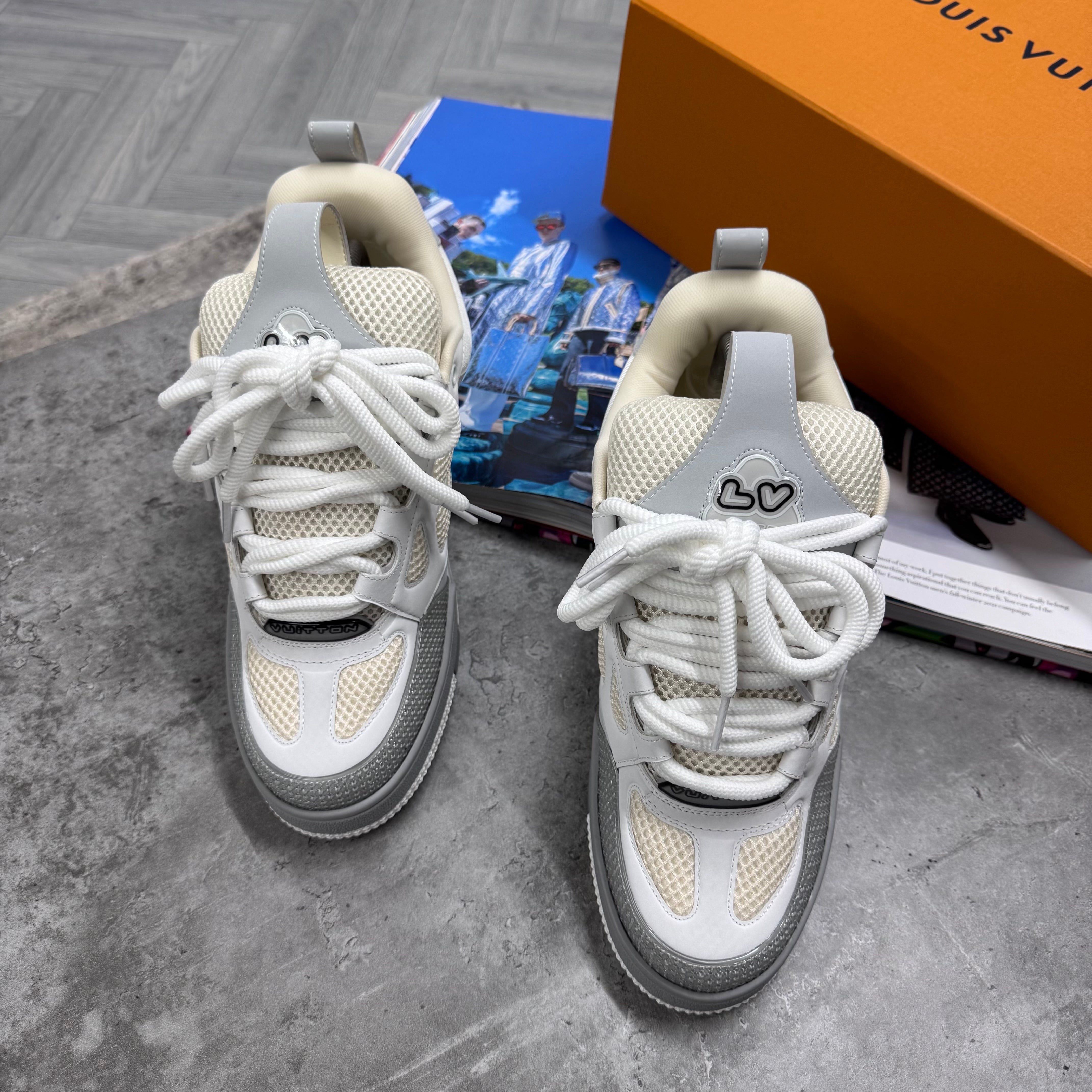 (PRE ORDER) LVE SKATE TRAINERS - GREY