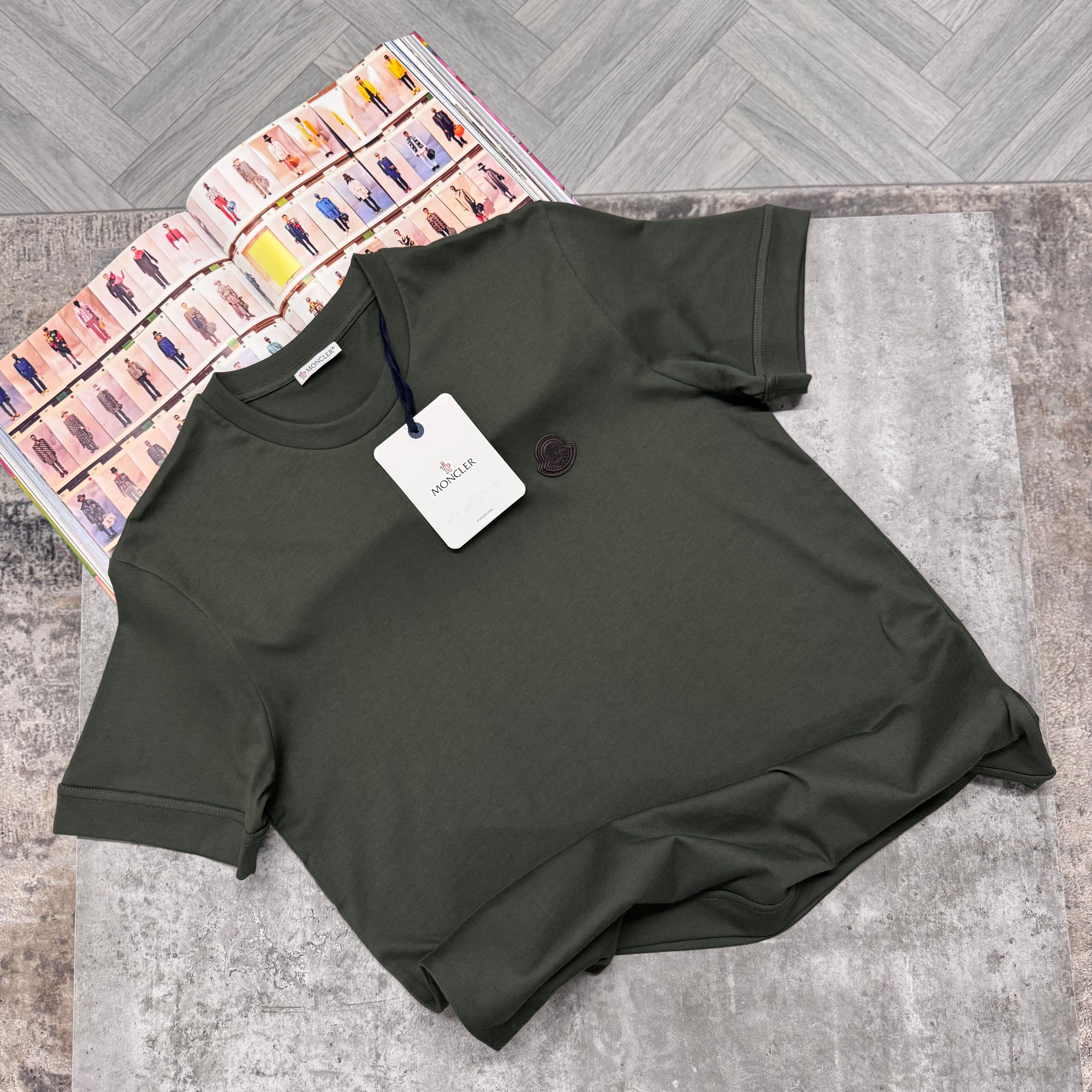MNCLR LAYERED BADGE T SHIRT - KHAKI