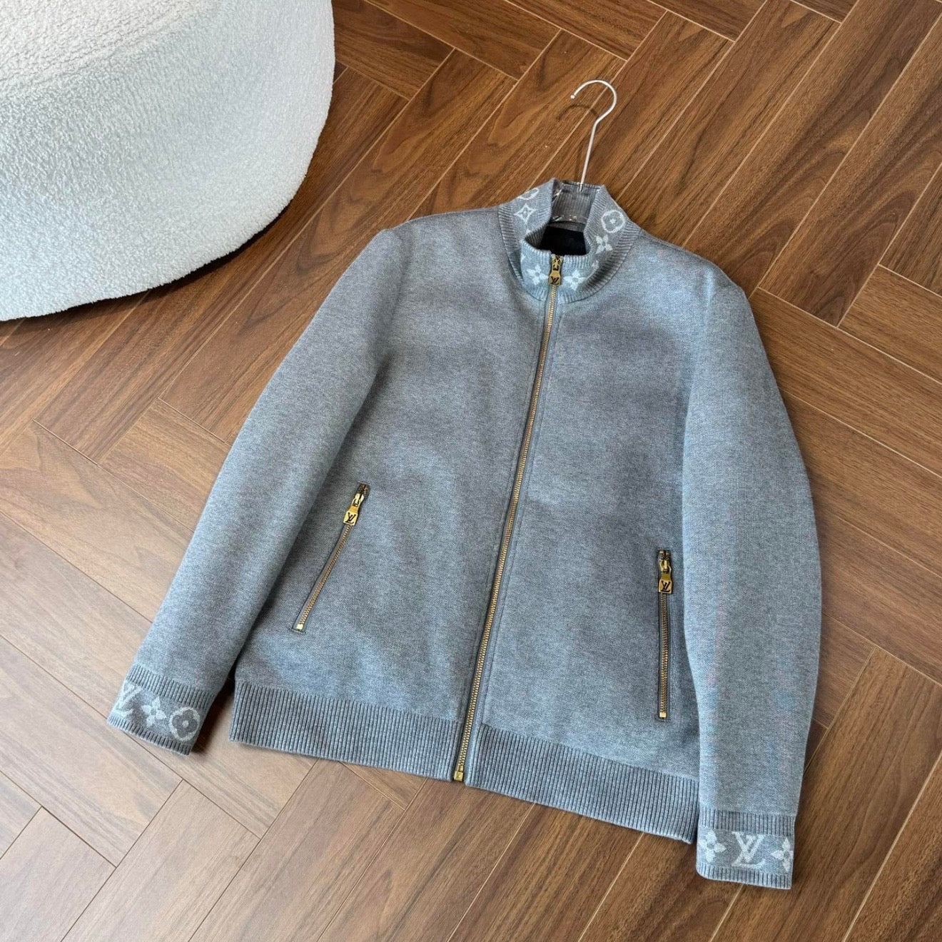(PRE ORDER) LVE MONOGRAM JACKET - GREY