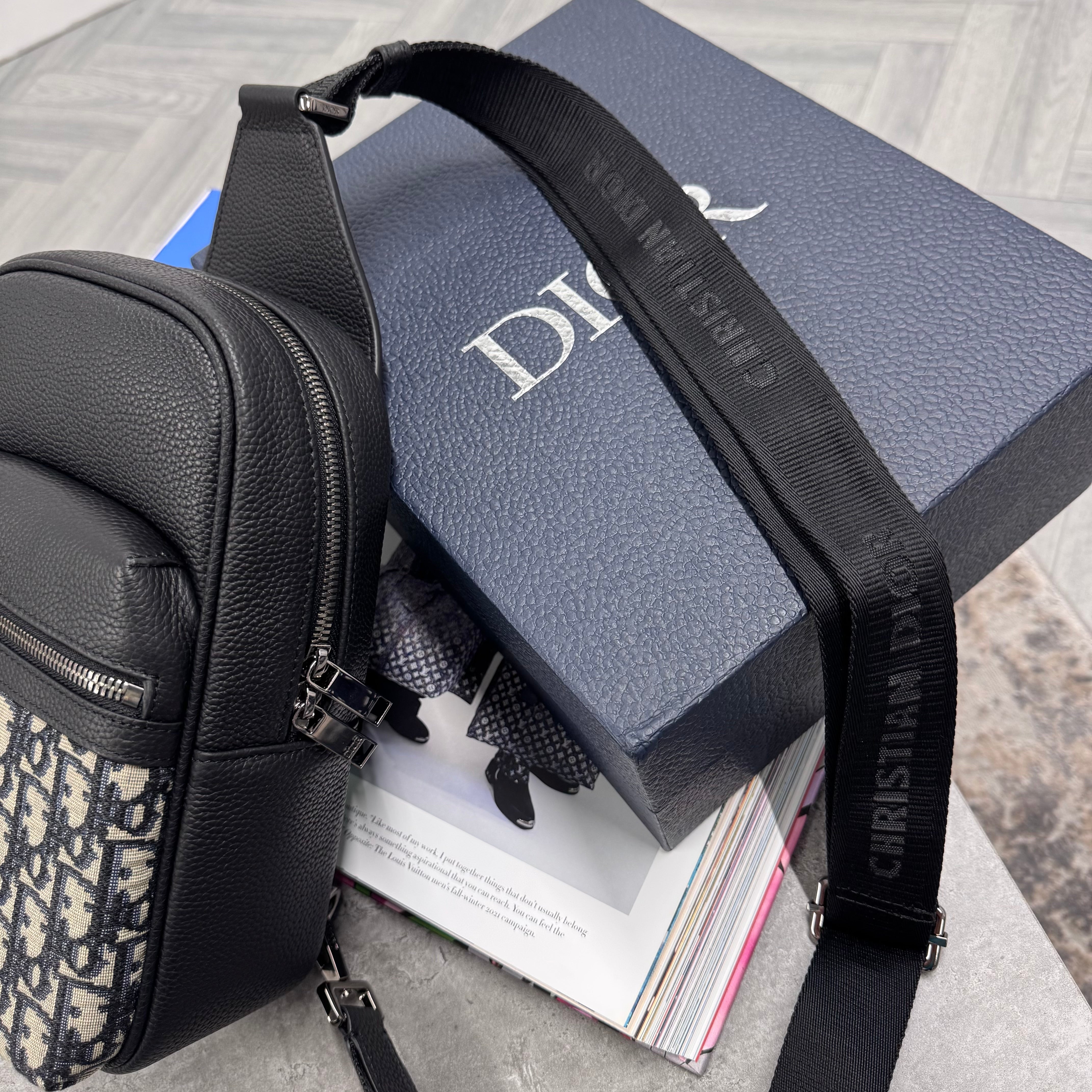 CD CROSSBODY SLING BAG - CREAM