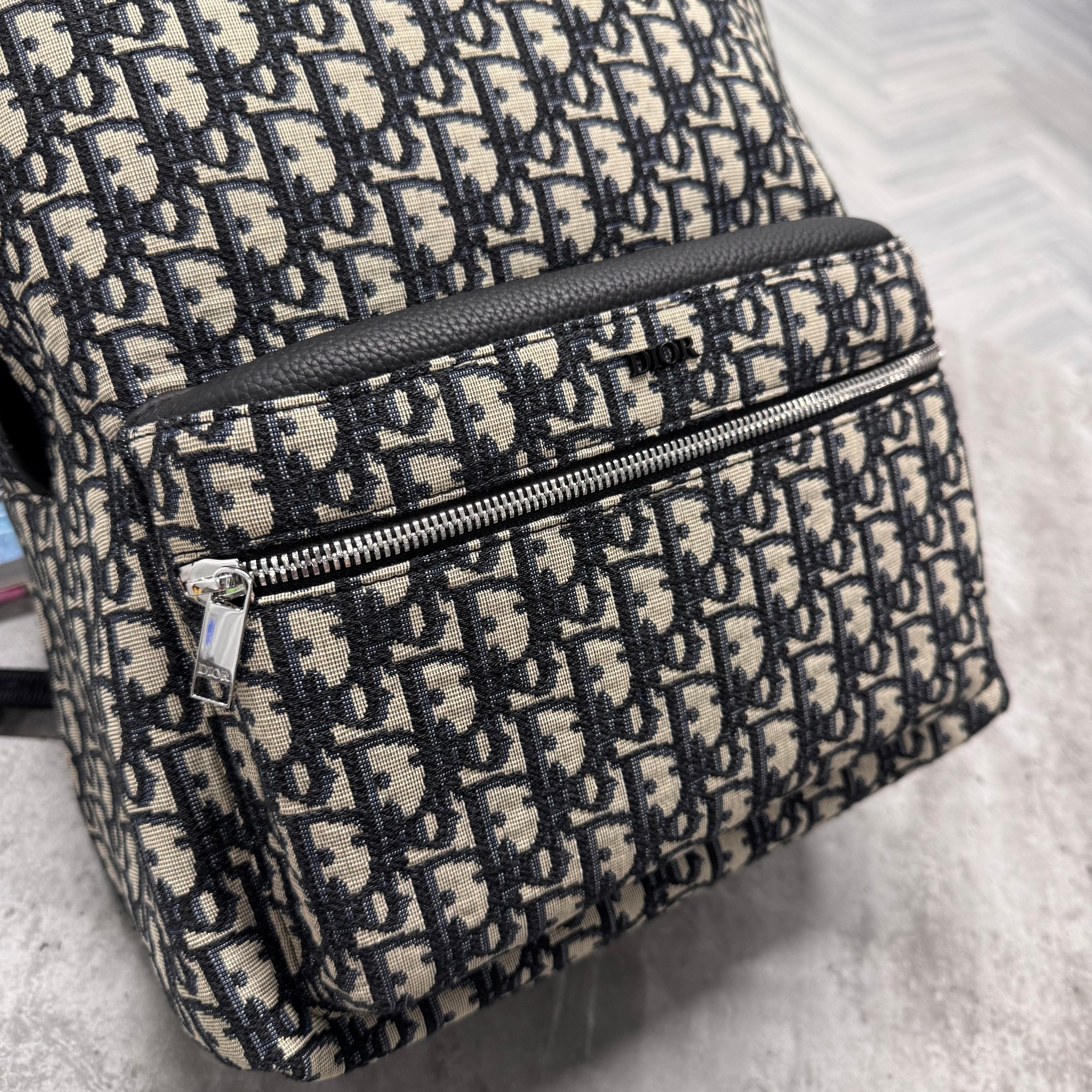 (PRE ORDER) CD OBLIQUE BACKPACK - CREAM