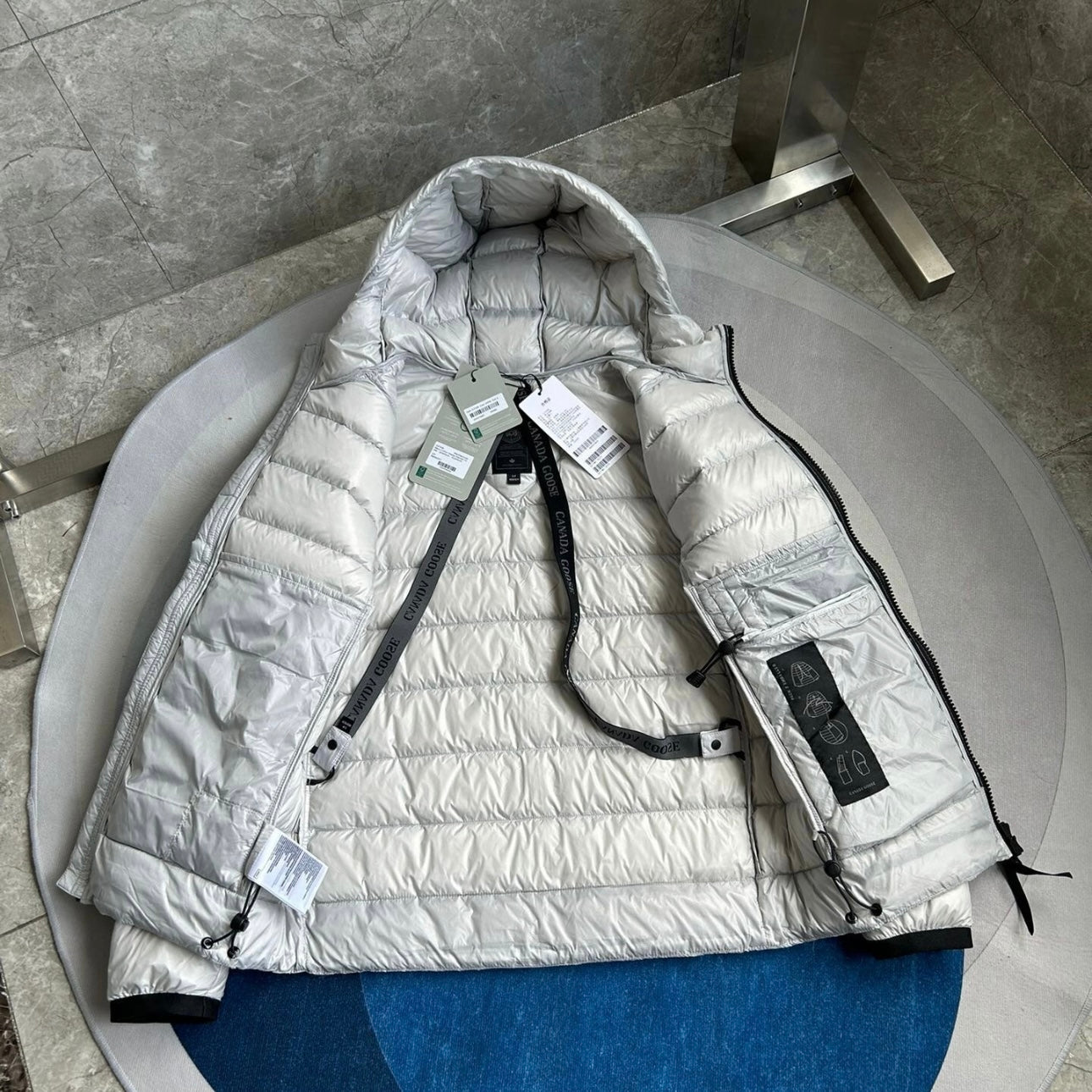 (PRE ORDER) CG CROFTON BLACK BADGE COAT - LIGHT GREY
