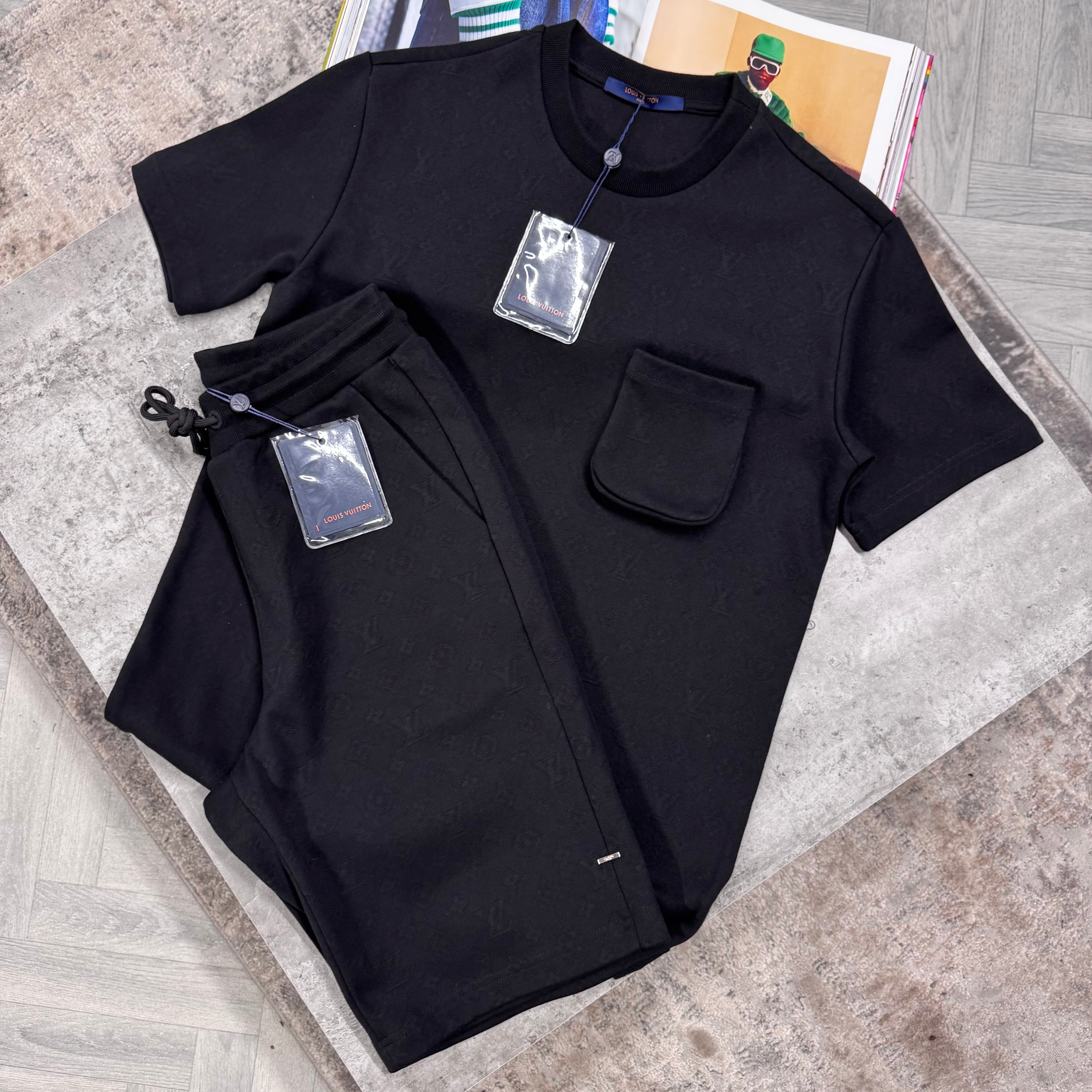 LVE MONOGRAM POCKET SHIRT - BLACK