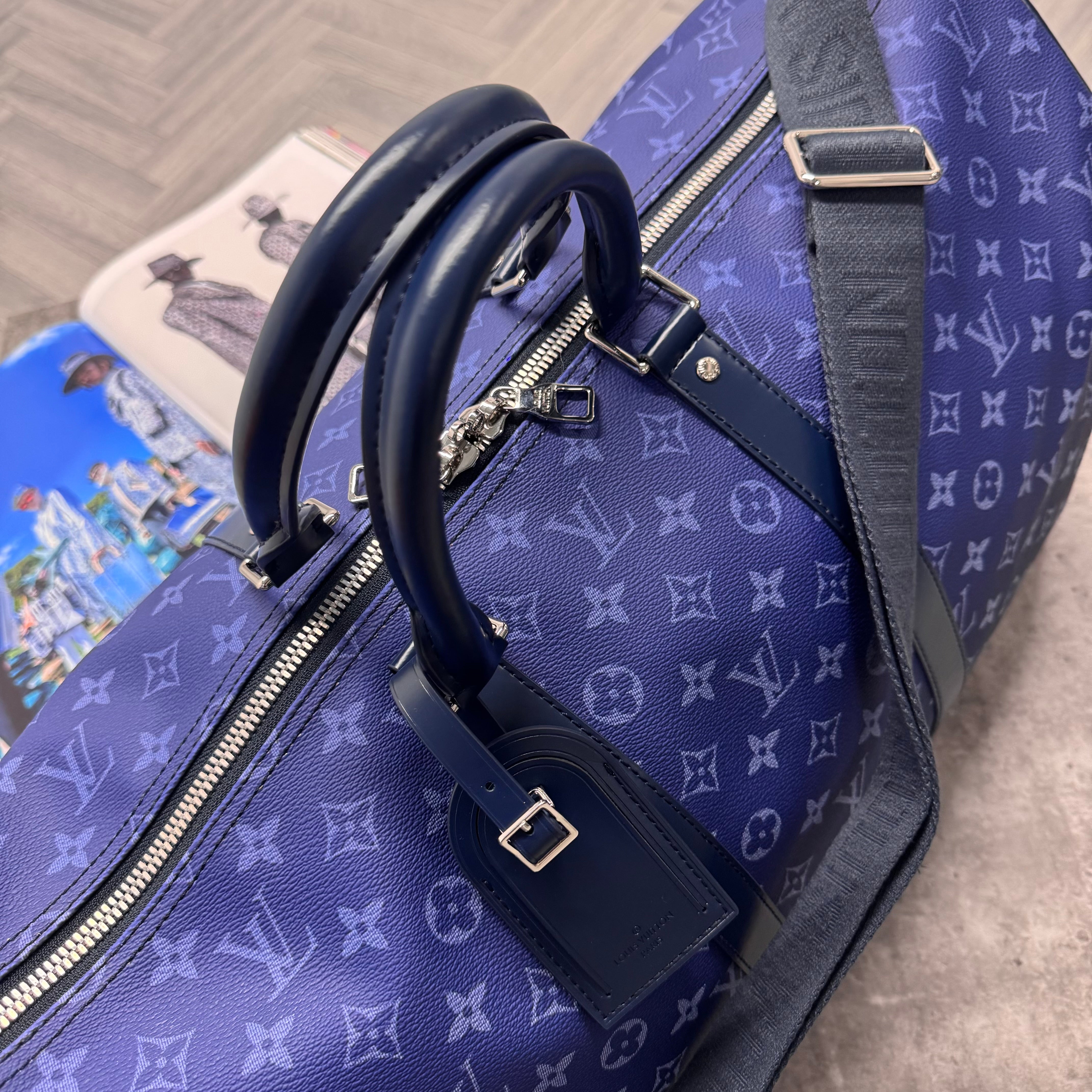 (PRE ORDER) LVE DUFFEL BAG (55) - BLACK / BLUE