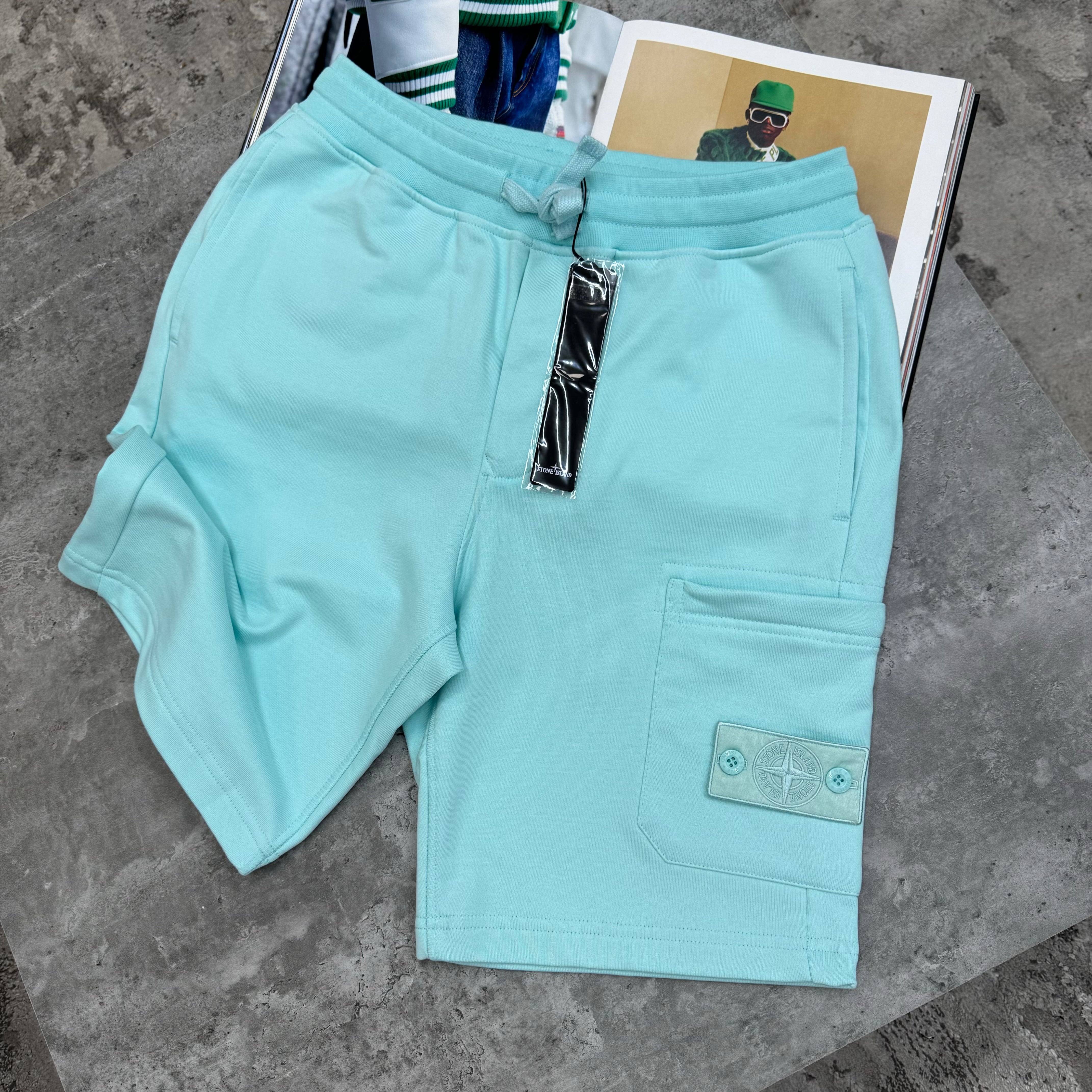 STONEY GHOST BADGE CARGO COTTON SHORTS - MINT