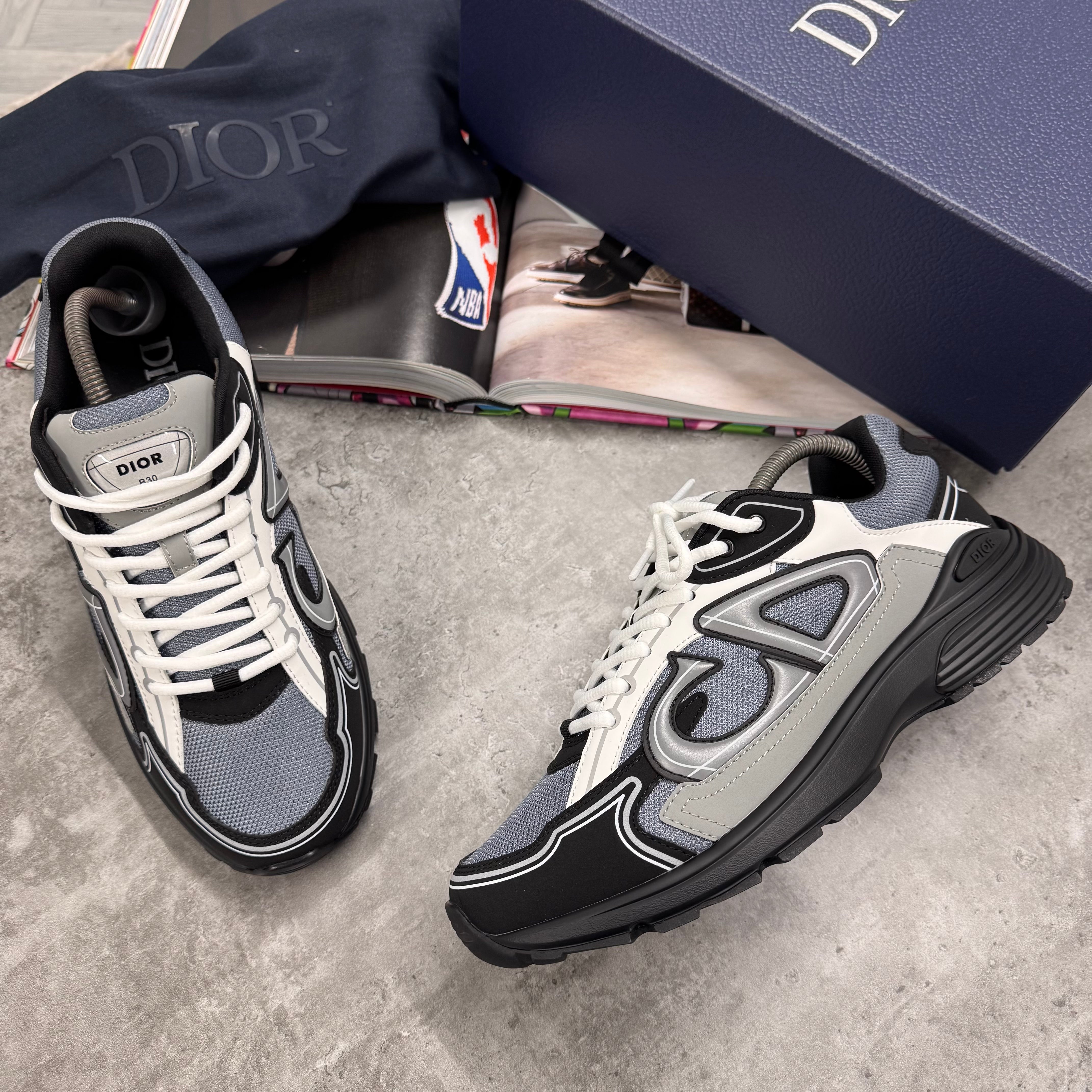 B30 TRAINERS - BLACK / GREY