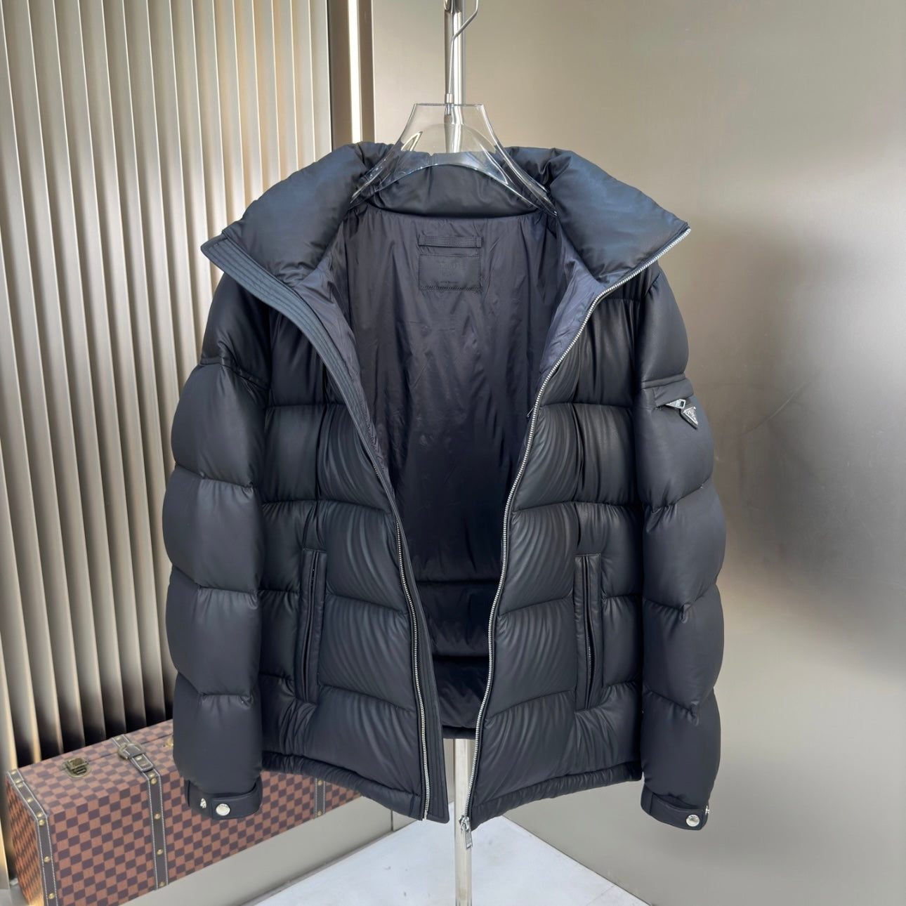 (PRE ORDER) PDA PUFFER COAT - BLACK