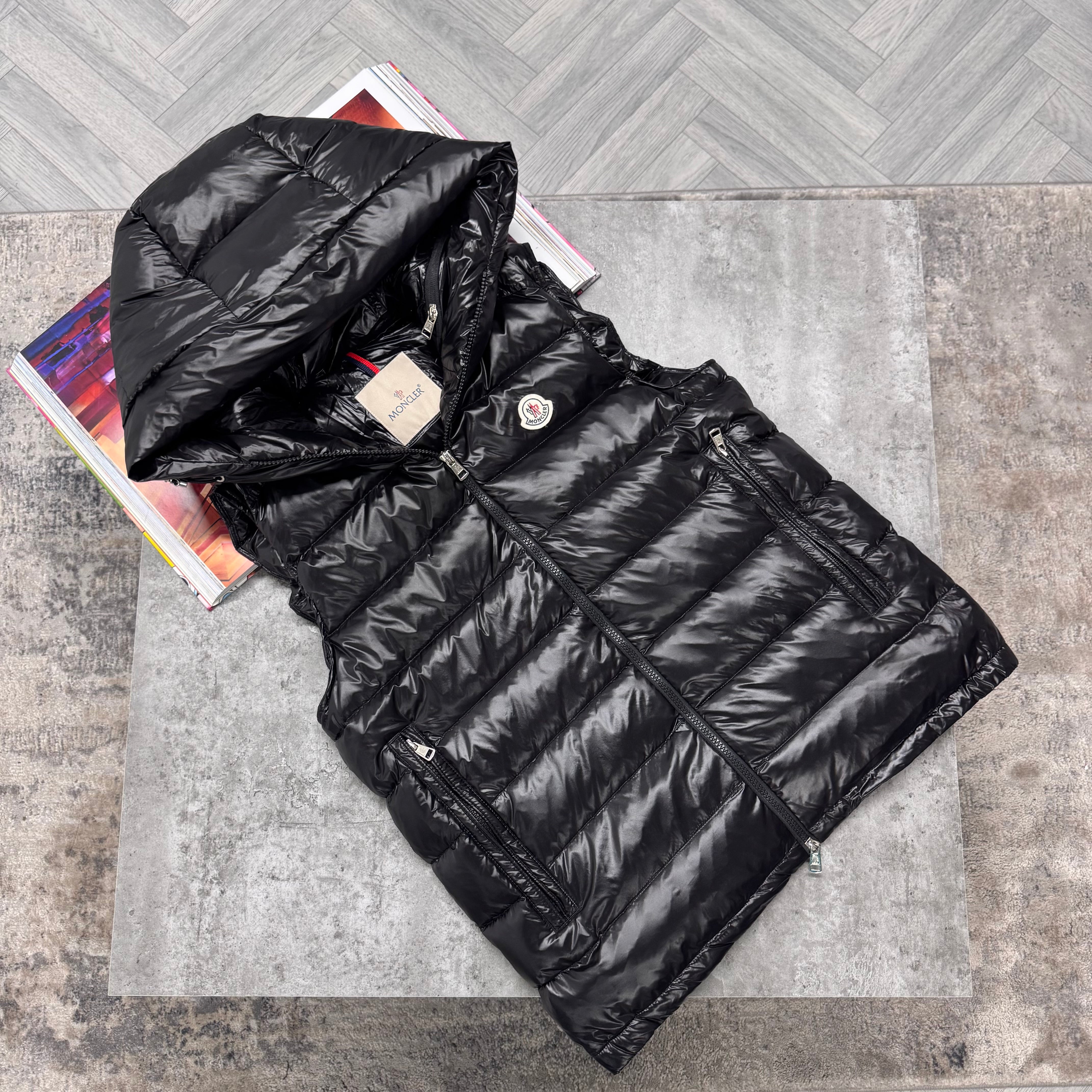 MNCLR HOODED GILET - BLACK
