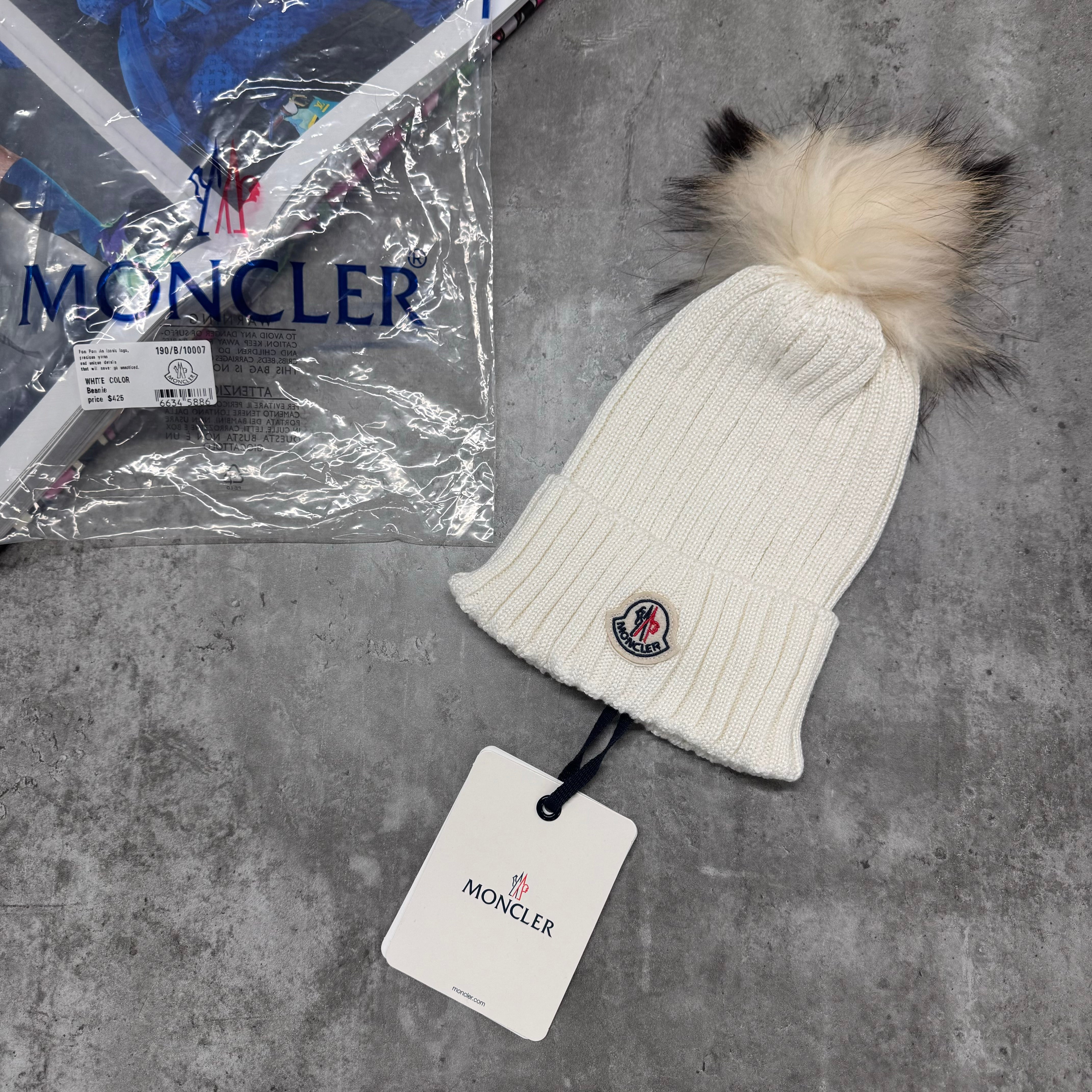 MNCLR REAL FUR BEANIE - CREAM
