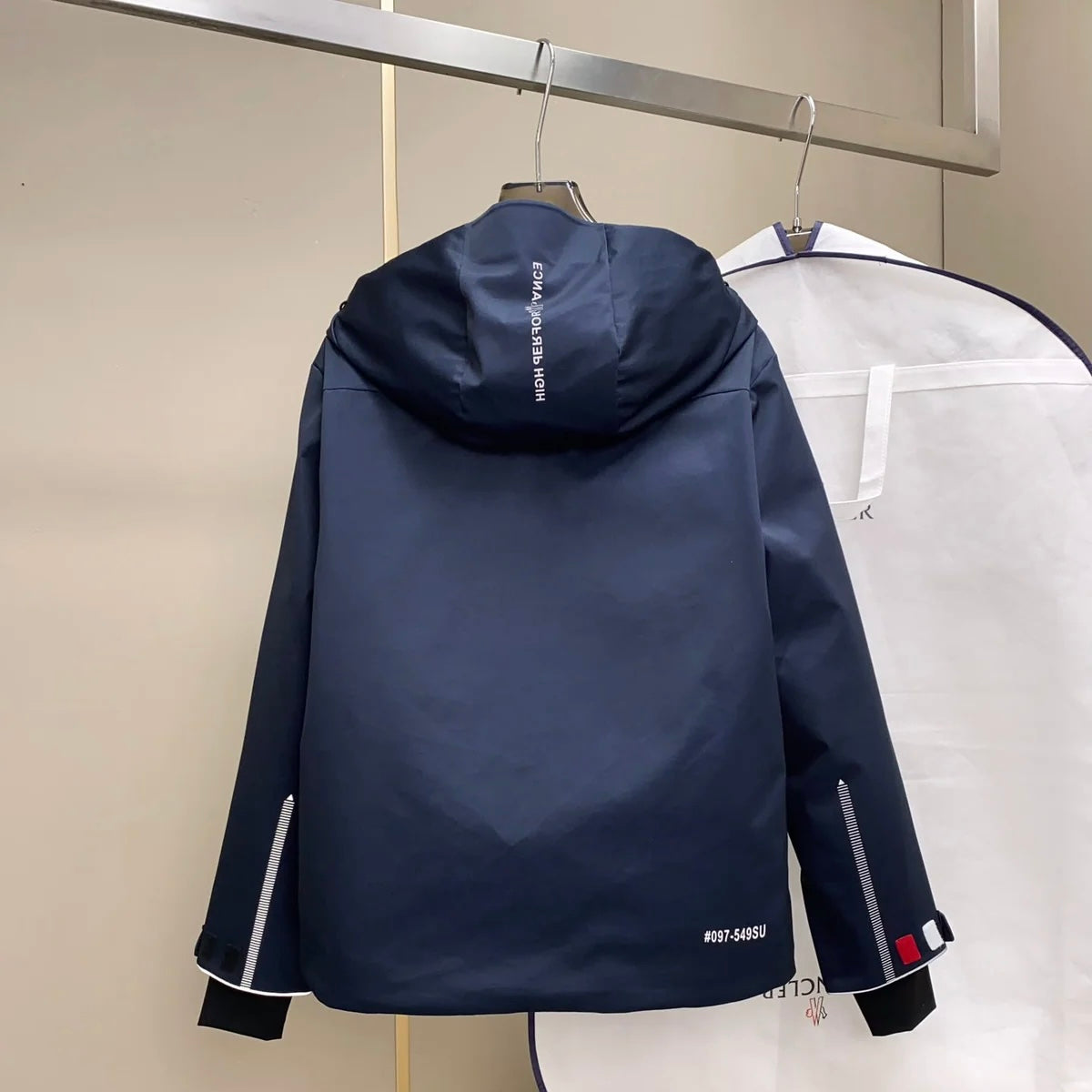 (PRE ORDER) MNCLR HOODED LIGHTWEIGHT ZIP COAT - NAVY