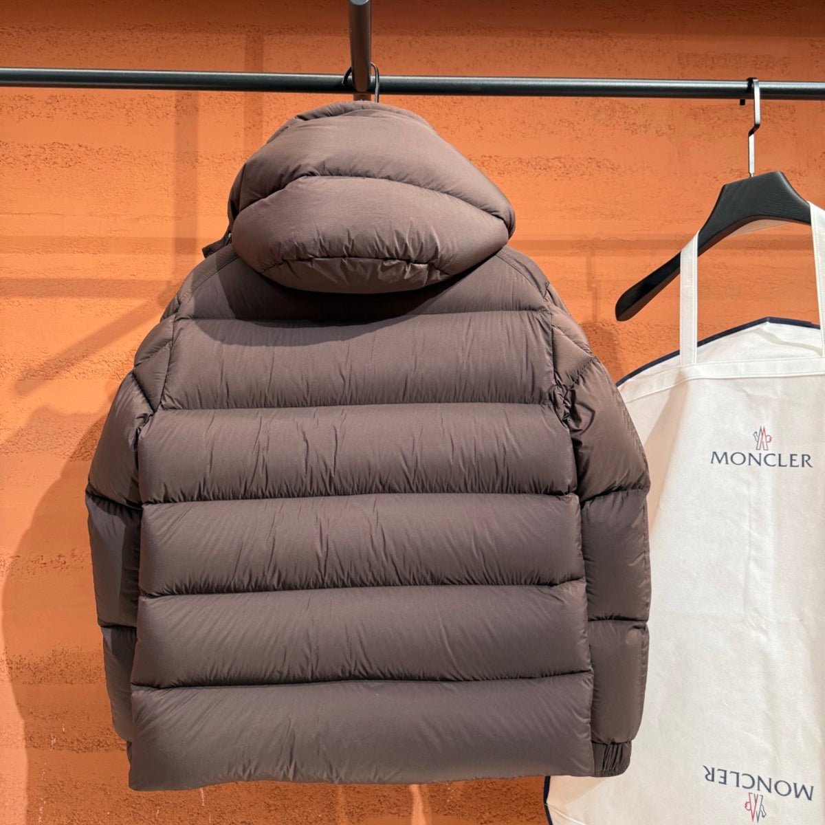 (PRE ORDER) MNCLR QUILTED DOWN PUFFER COAT - BROWN