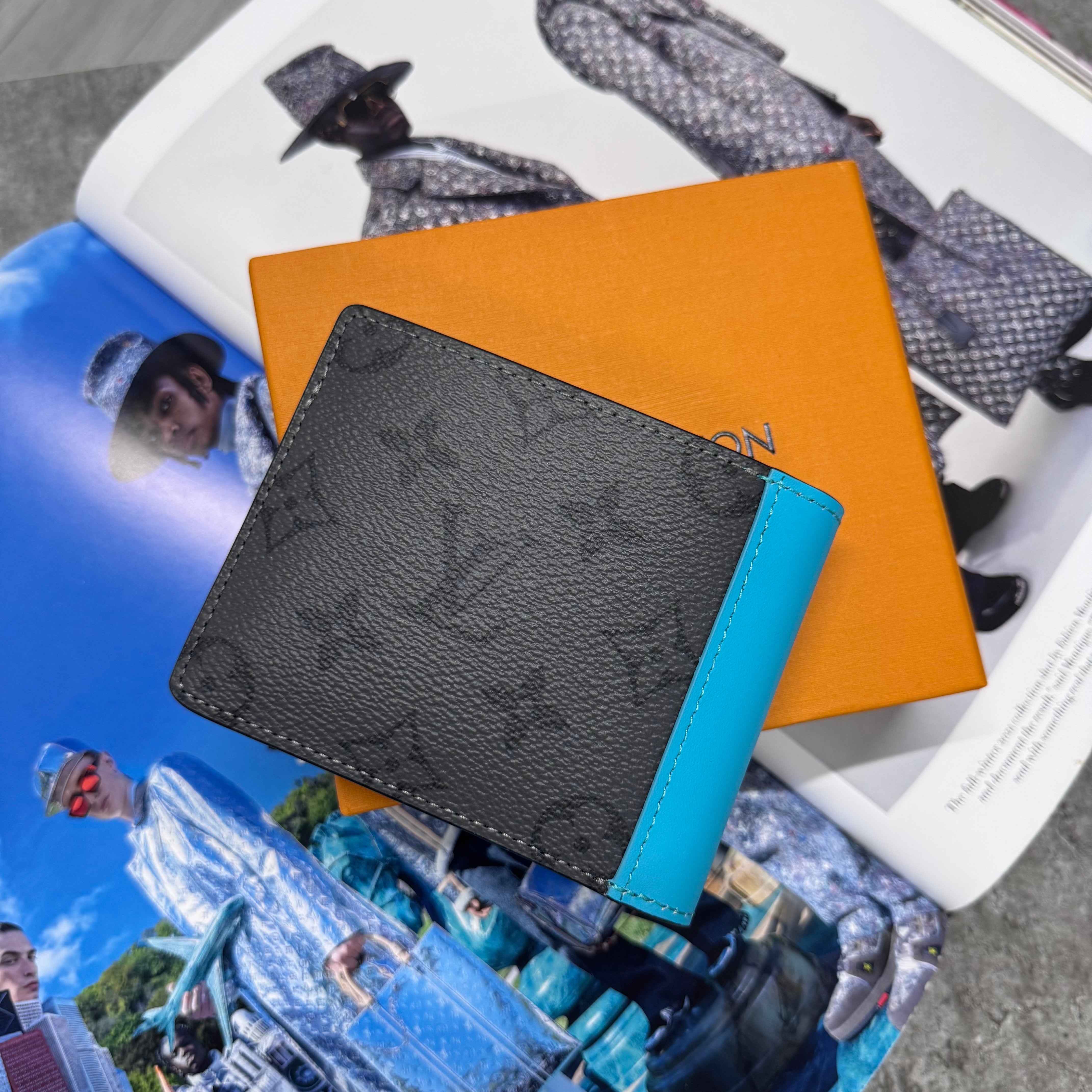 (PRE ORDER) LVE WALLET - GREY / AQUA