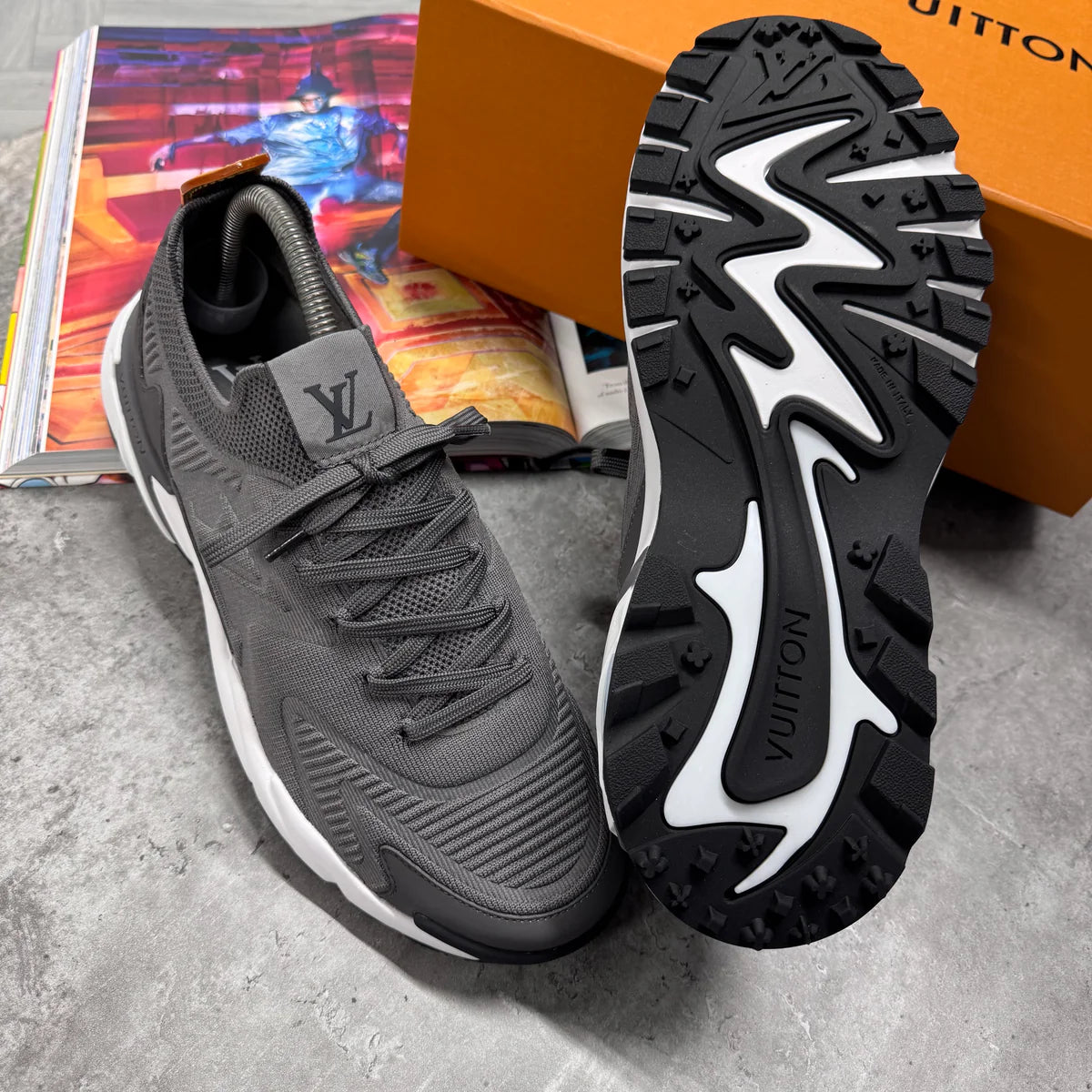 (PRE ORDER) LVE TACTIC TRAINER - GREY