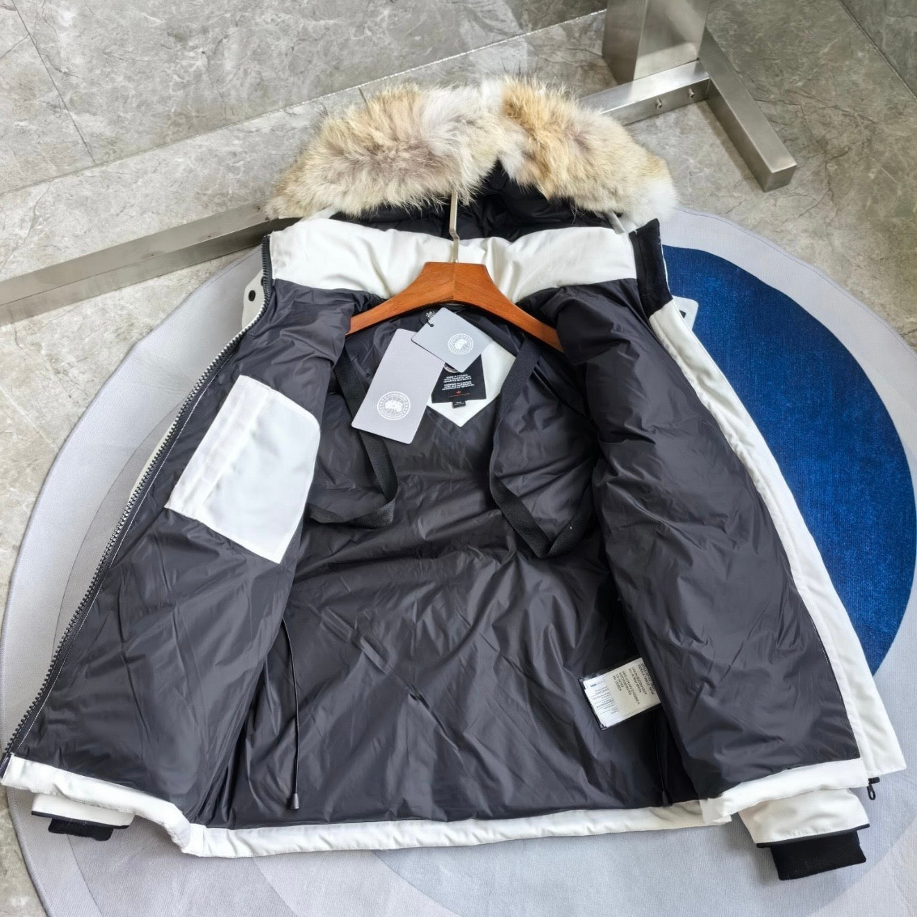 (PRE ORDER) CG CHELSEA PARKER COAT - OFF WHITE