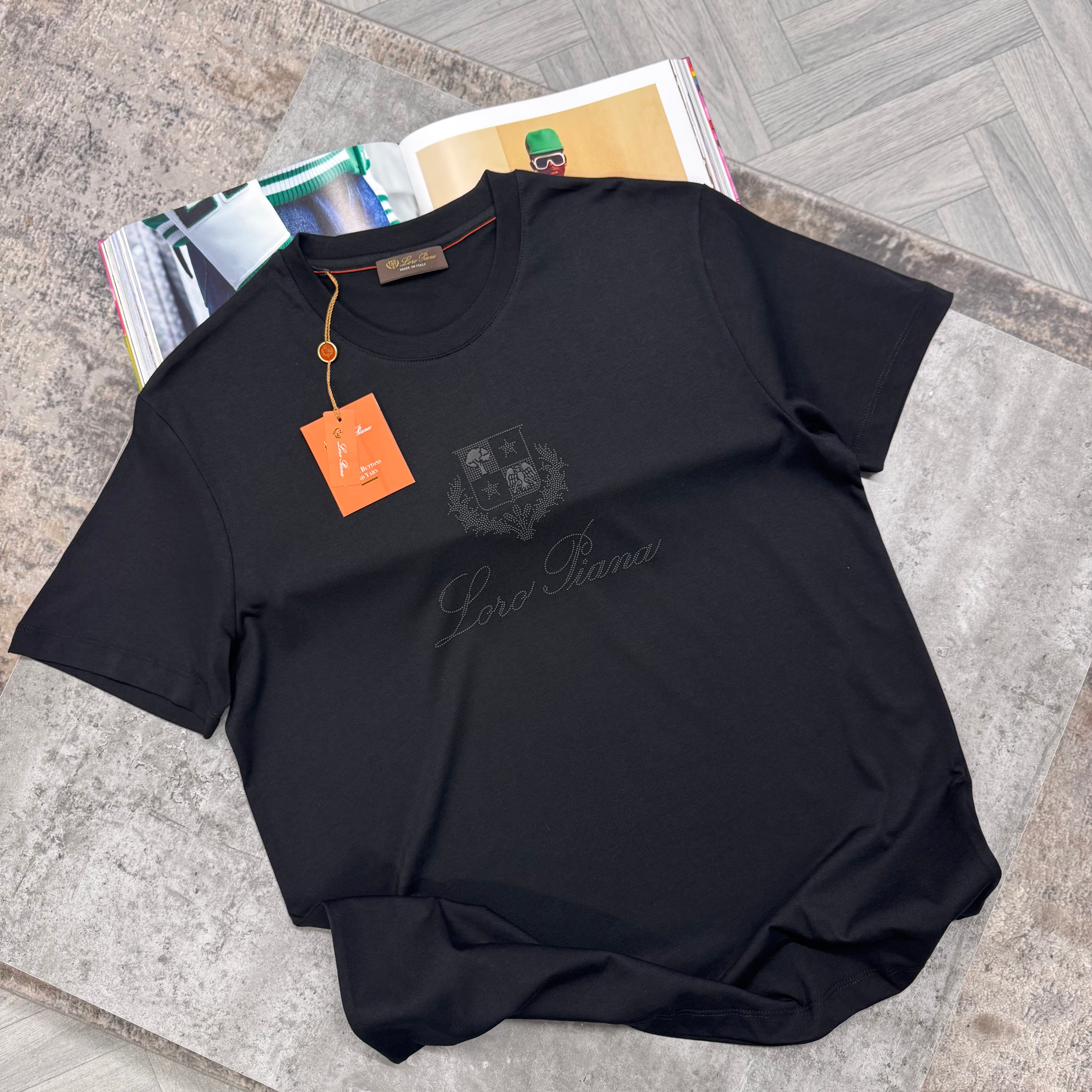 LORO T SHIRT - BLACK