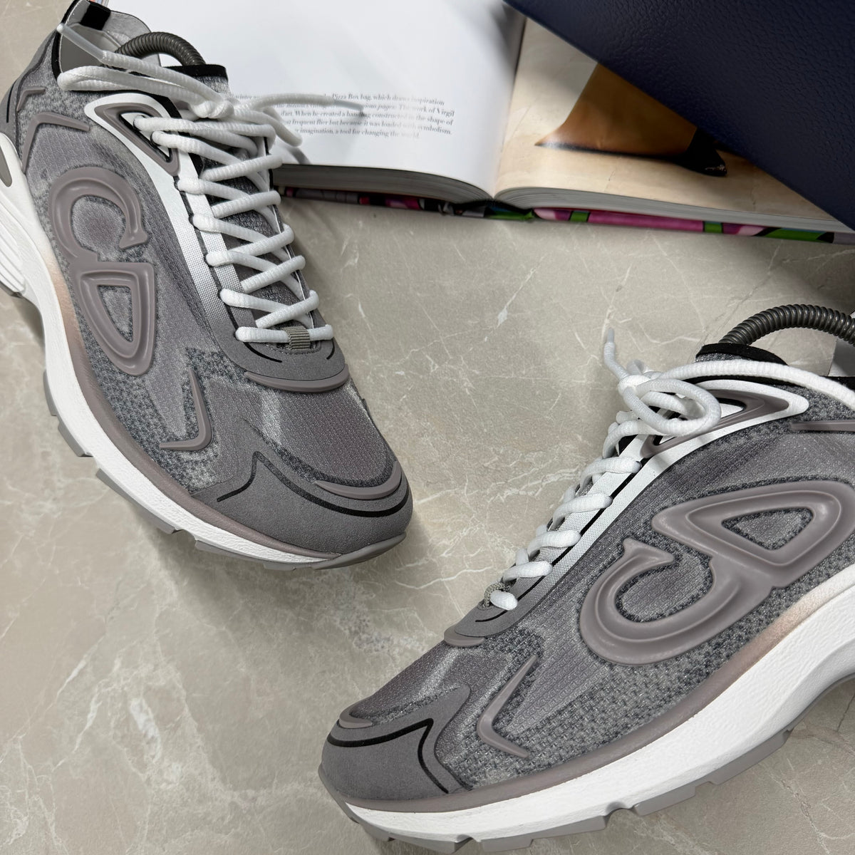 B30 TRAINER - GREY / BROWN FROST