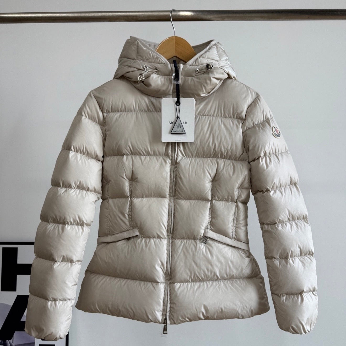 (PRE ORDER) MNCLR PUFFER COAT - TAUPE