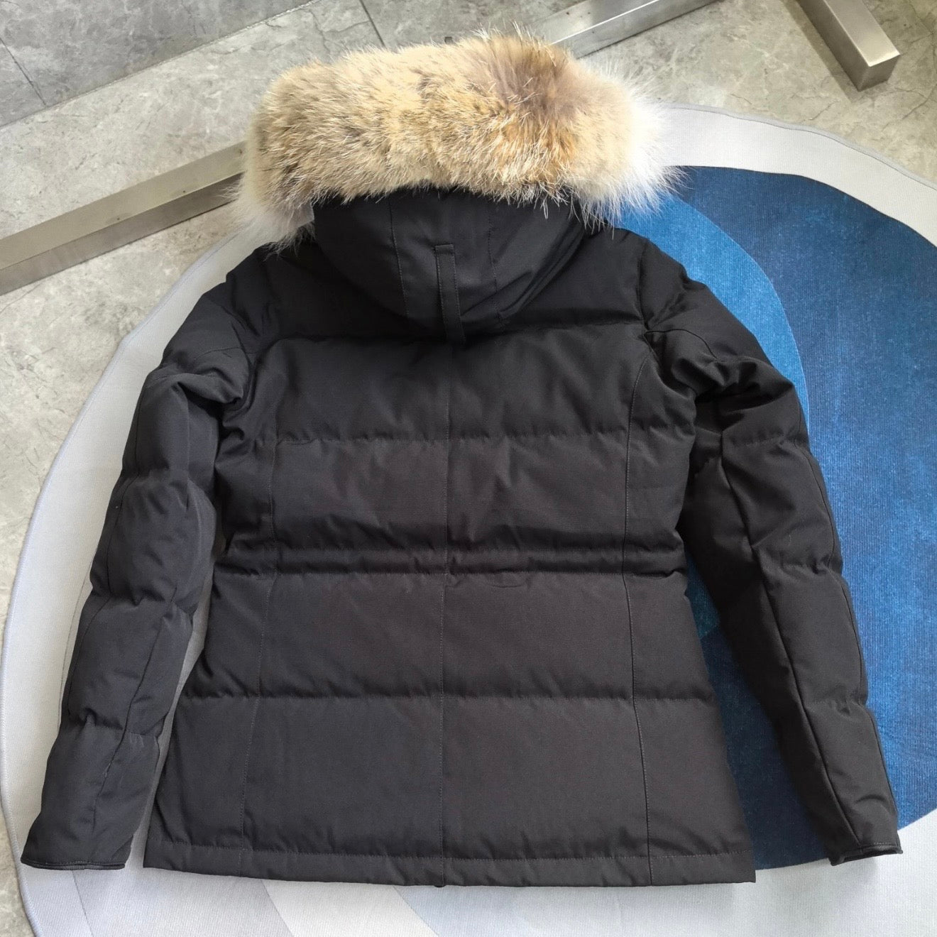 (PRE ORDER) CG BLACK BADGE CHELSEA PARKER COAT - BLACK