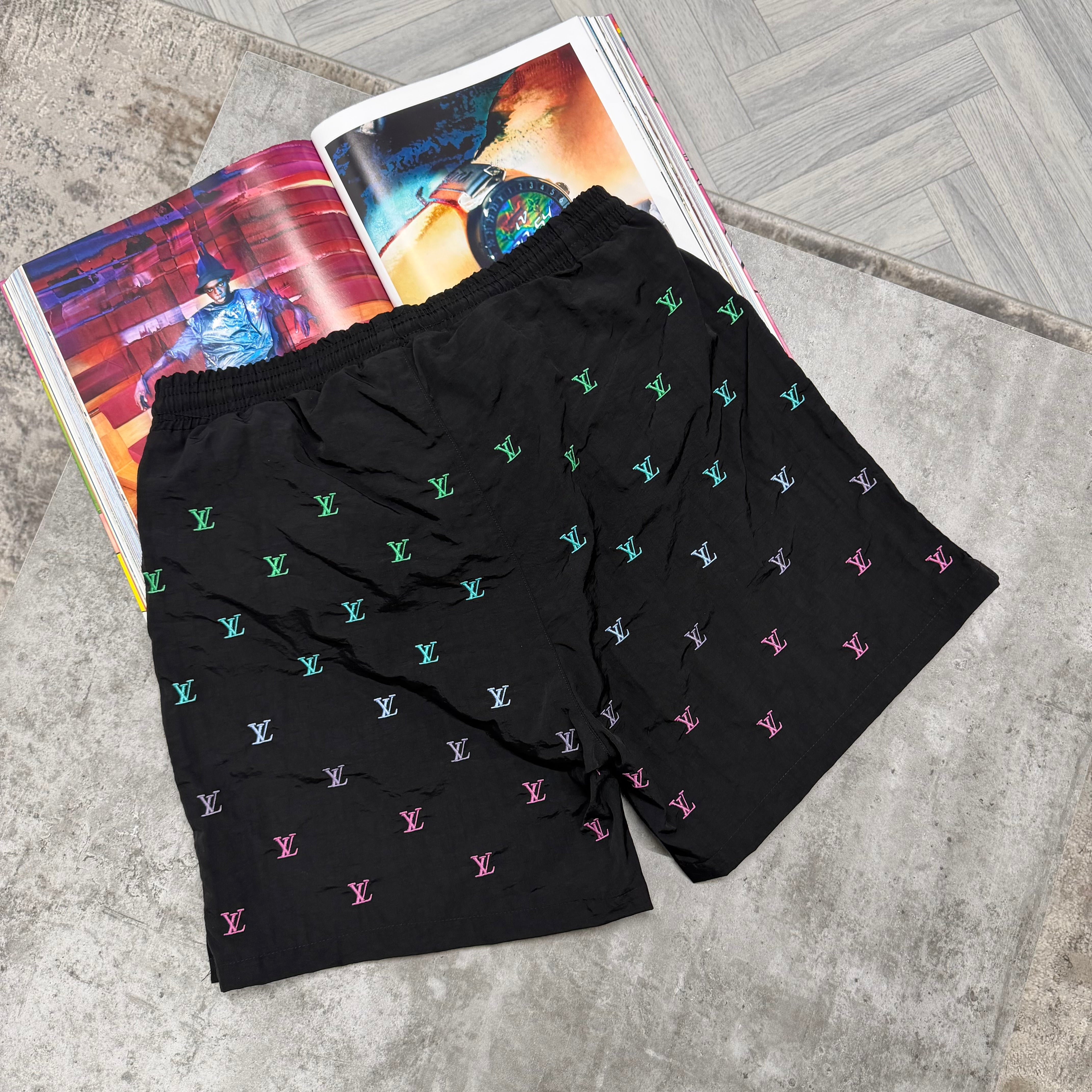 LVE MONOGRAM SWIM SHORTS - BLACK