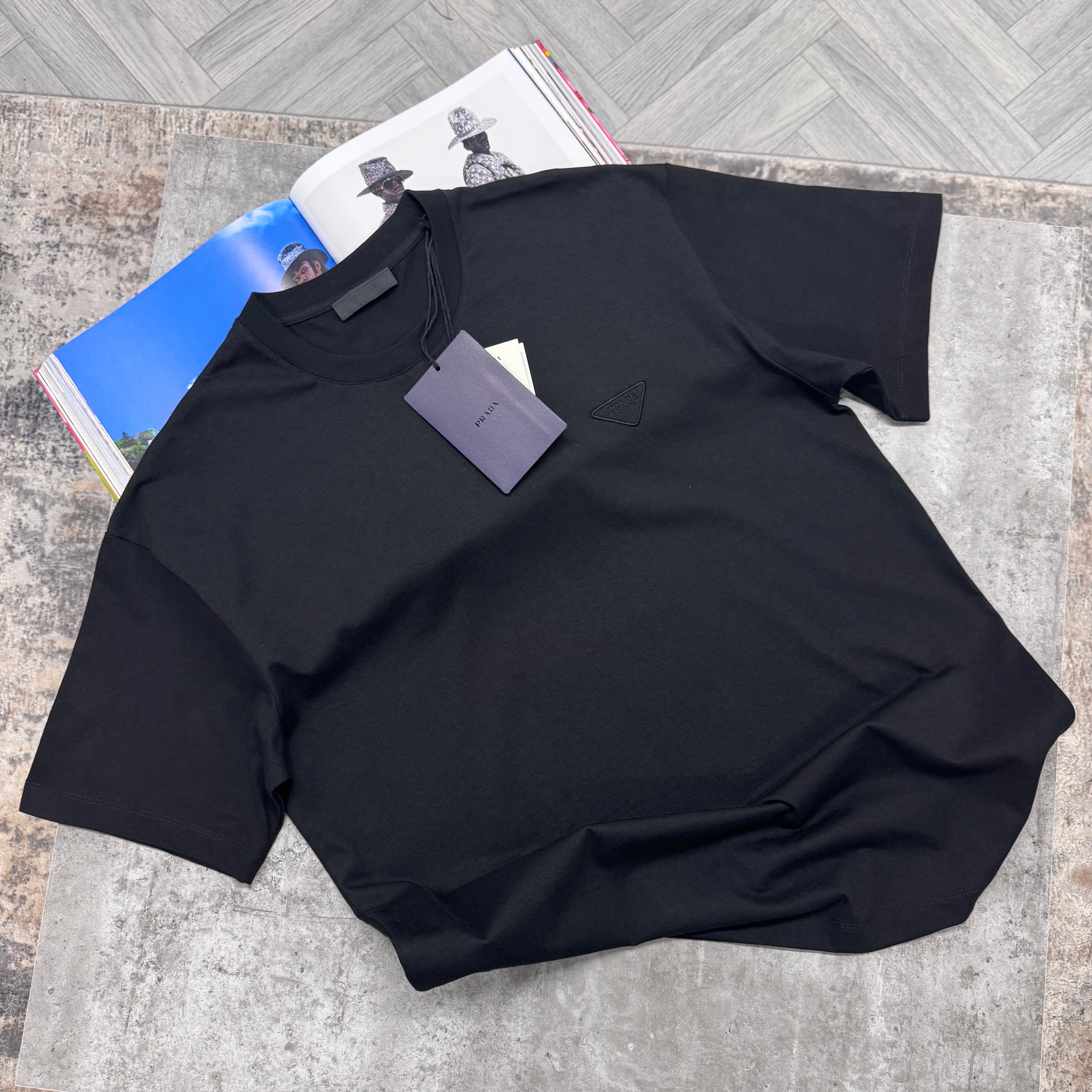 PDA MILANO LOGO T SHIRT - BLACK