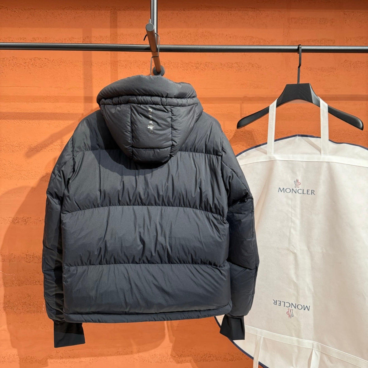 (PRE ORDER) MNCLR BERGUN COAT - BLACK