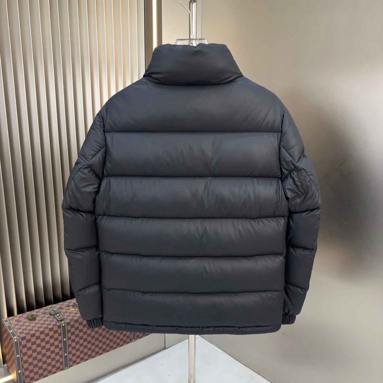 (PRE ORDER) PDA PUFFER COAT - BLACK