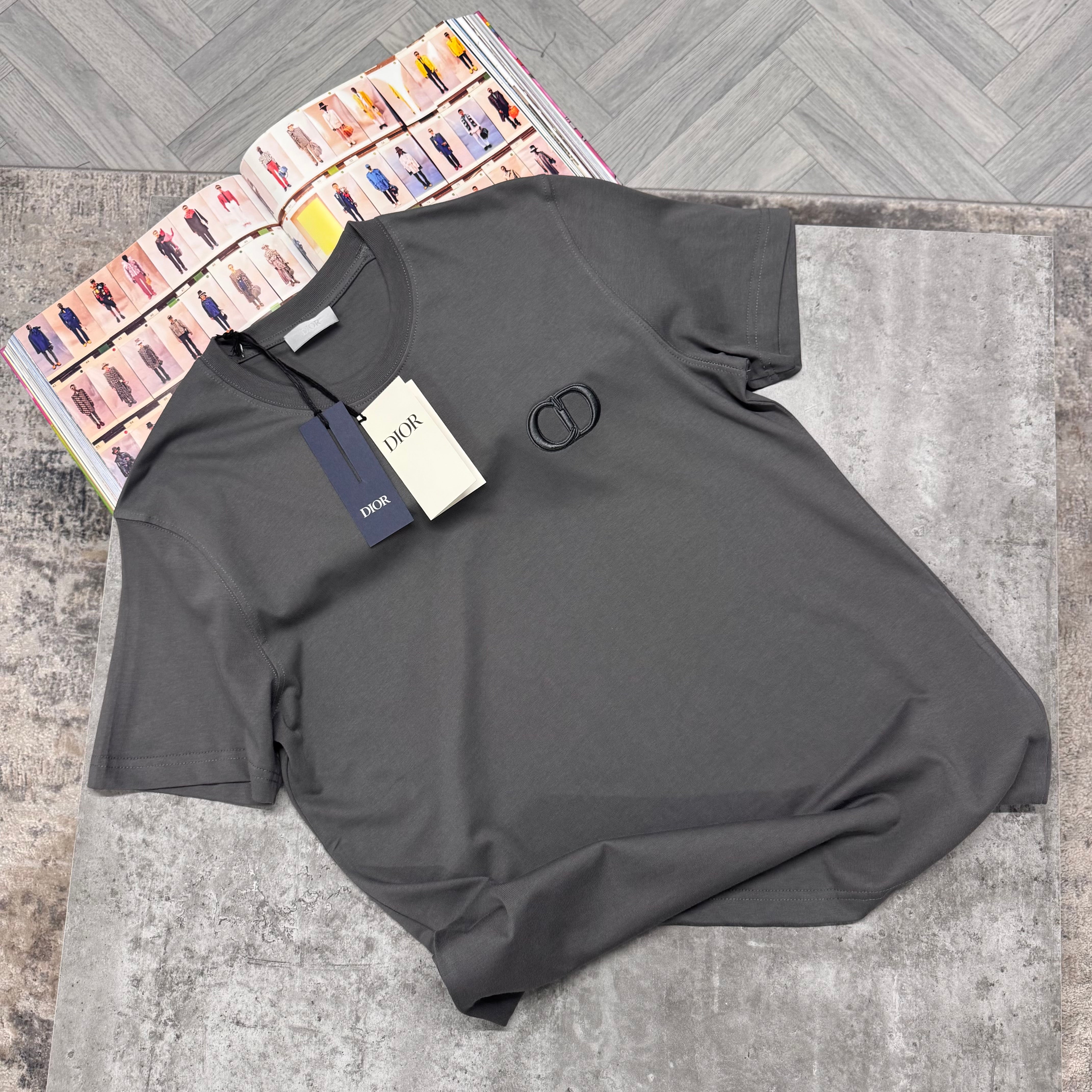 CD T SHIRT - CHARCOAL