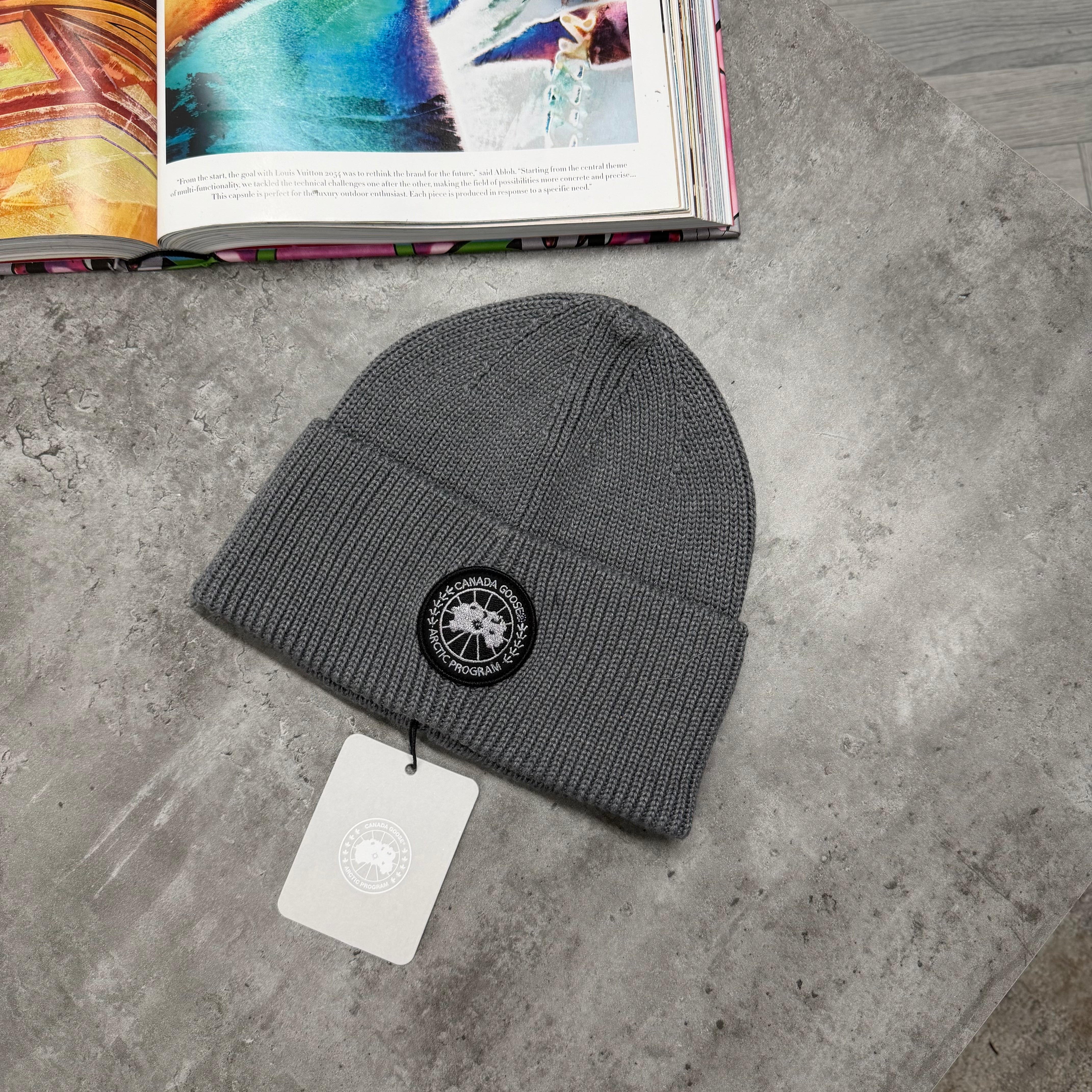 CG BLACK BADGE BEANIE - CHARCOAL