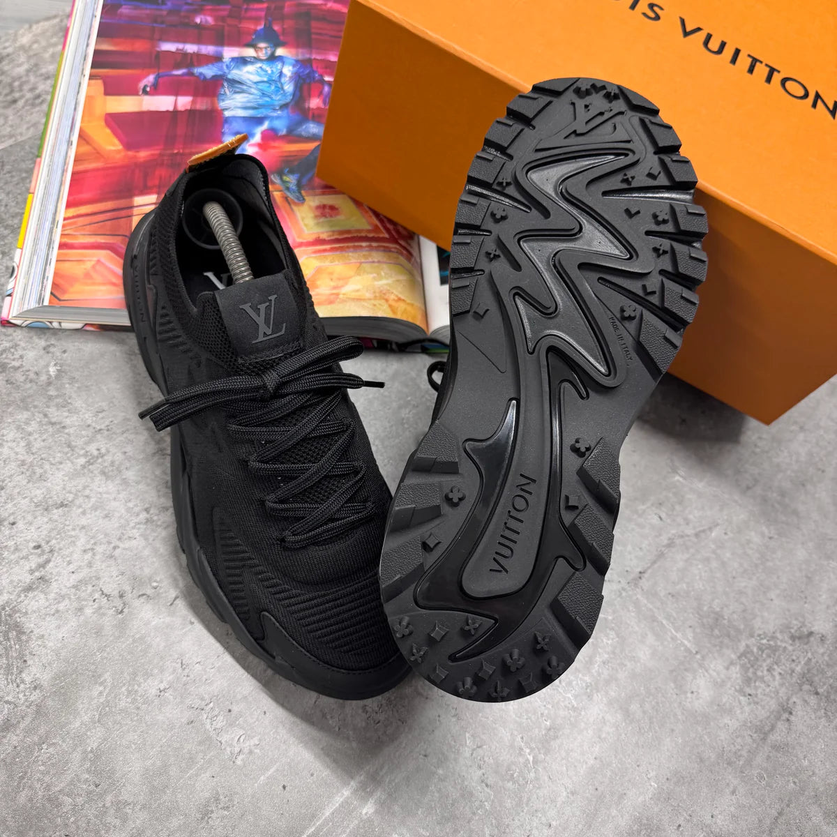 (PRE ORDER) LVE TACTIC TRAINER - BLACK