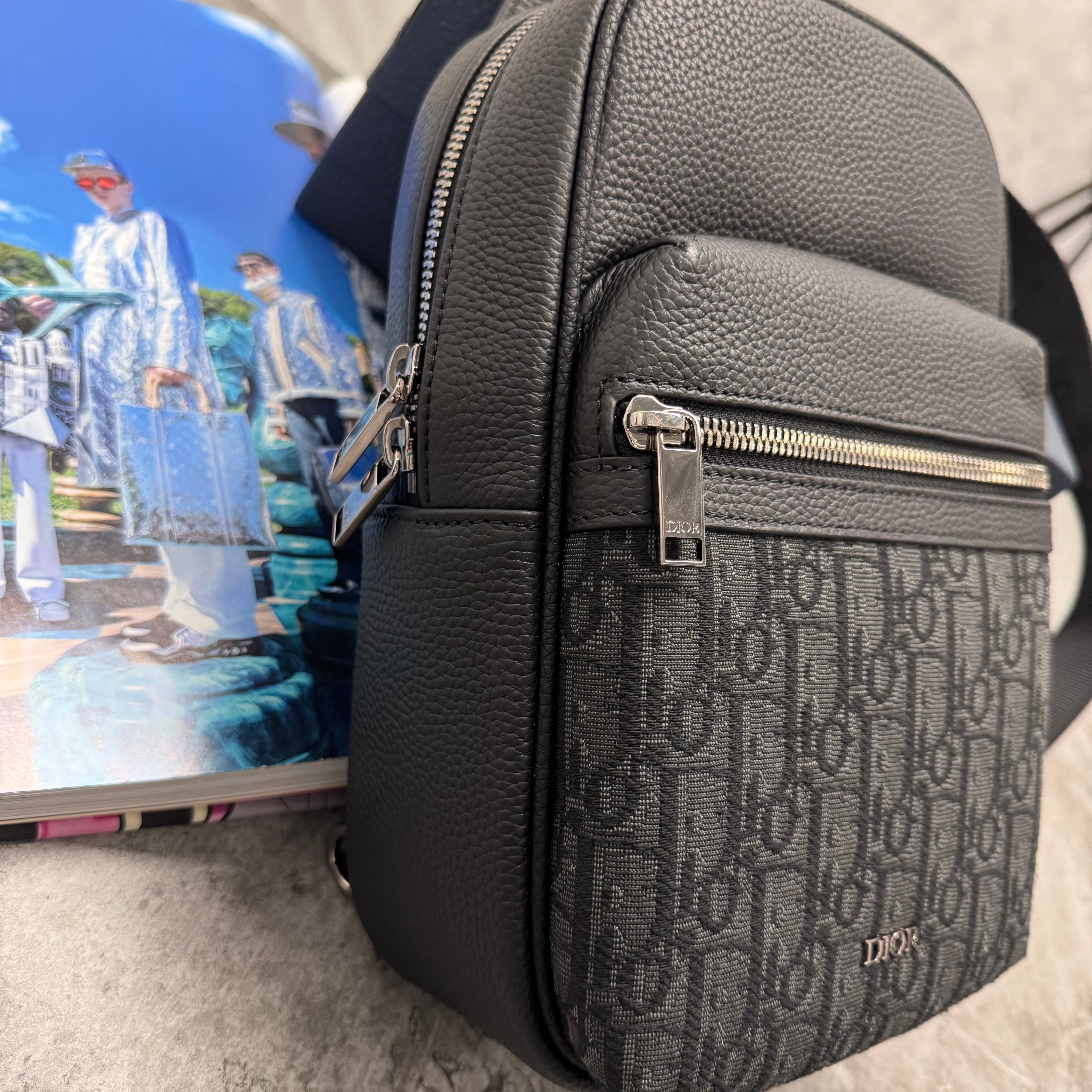 (PRE ORDER) CD CROSSBODY SLING - BLACK