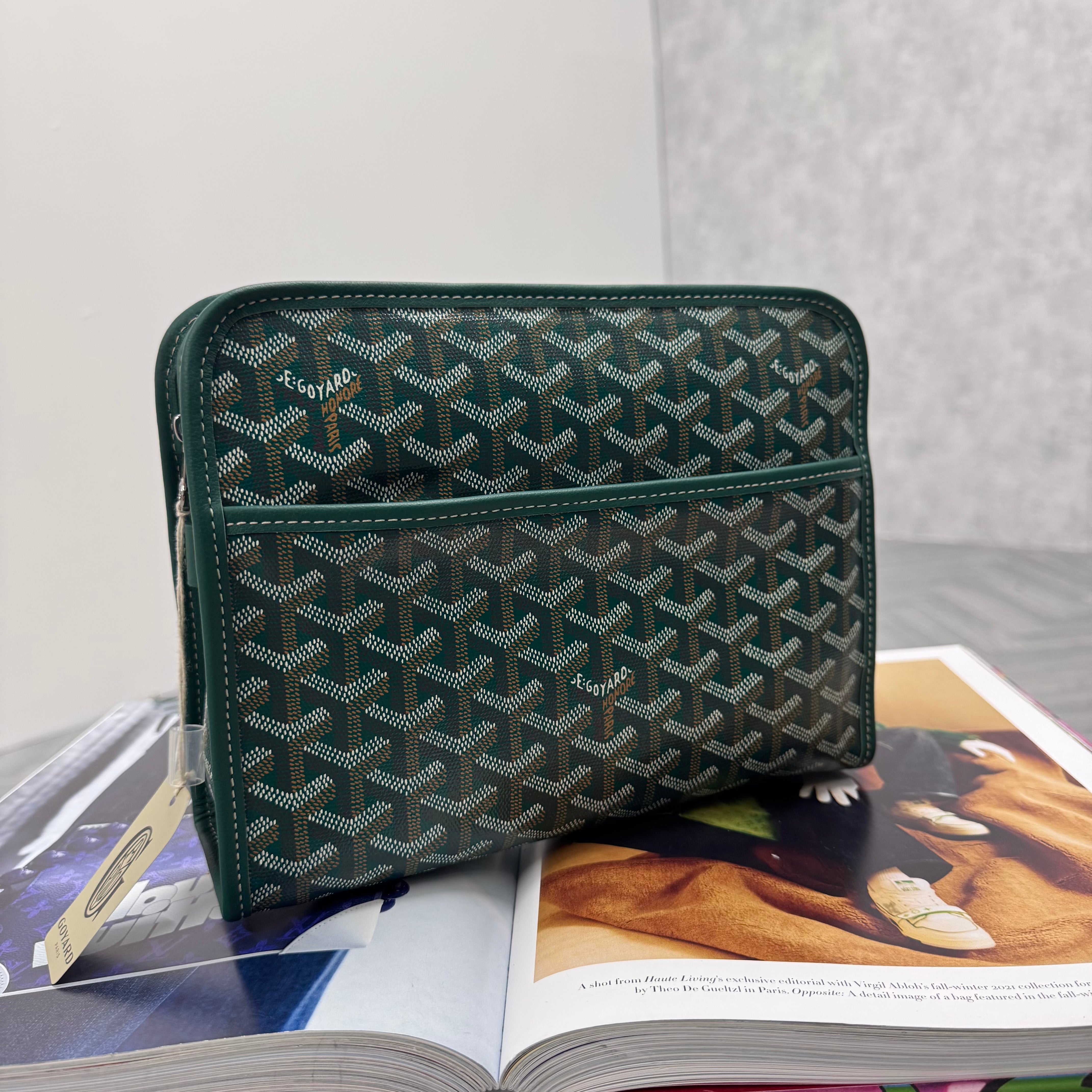 (PRE ORDER) GYRD POUCH BAG - GREEN