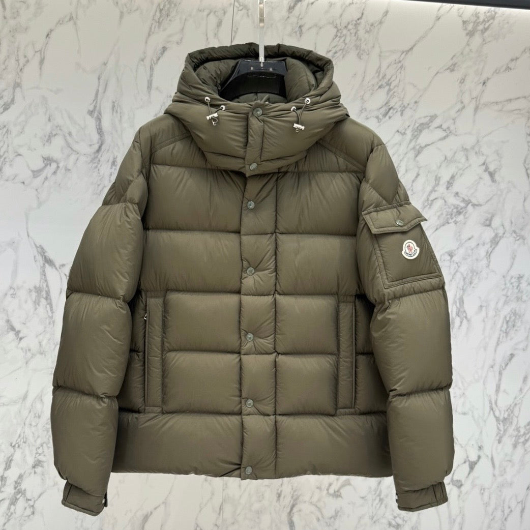 (PRE ORDER) MNCLR ARM POCKET COAT - KHAKI