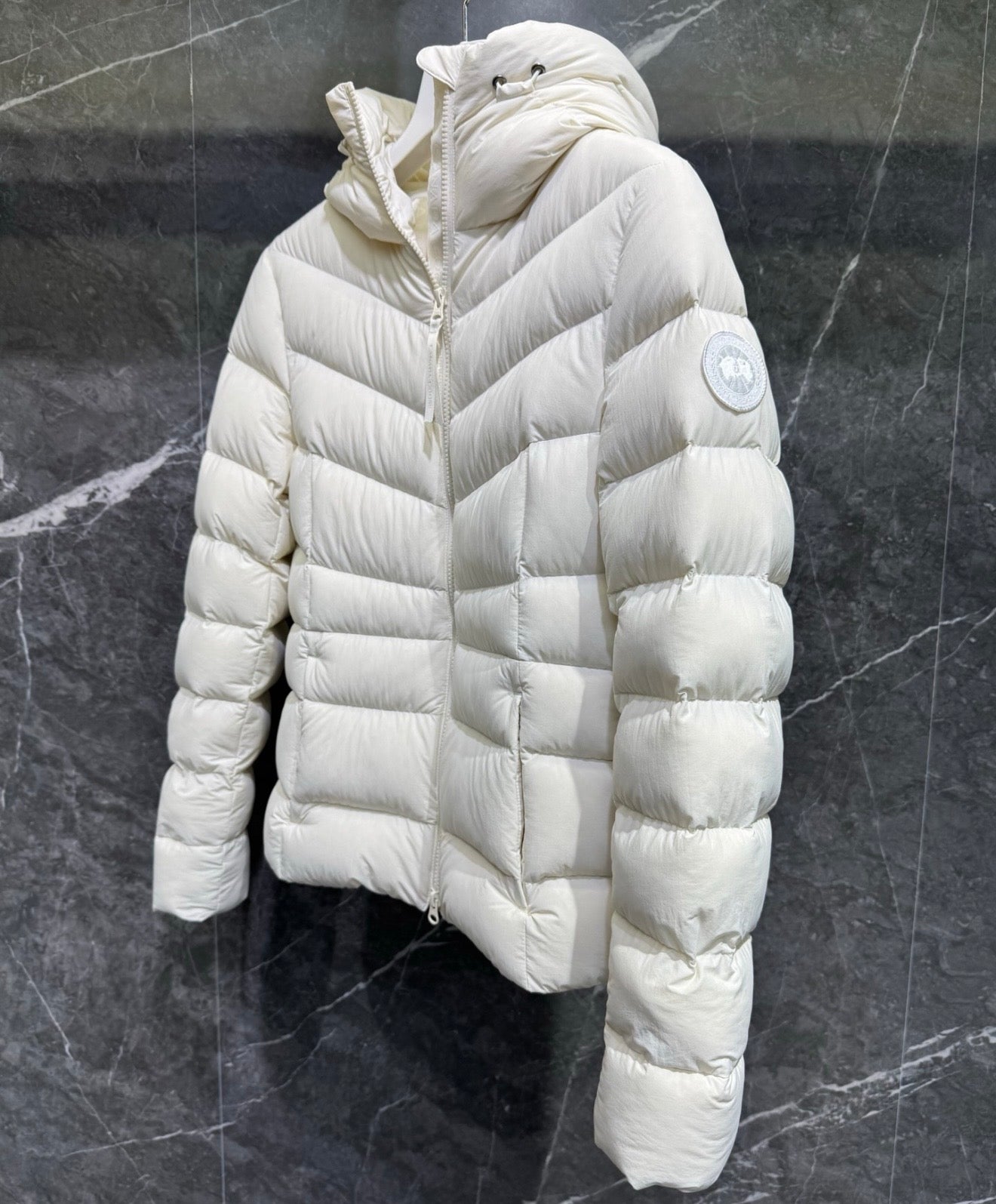 (PRE ORDER) CG PUFFER COAT - WHITE