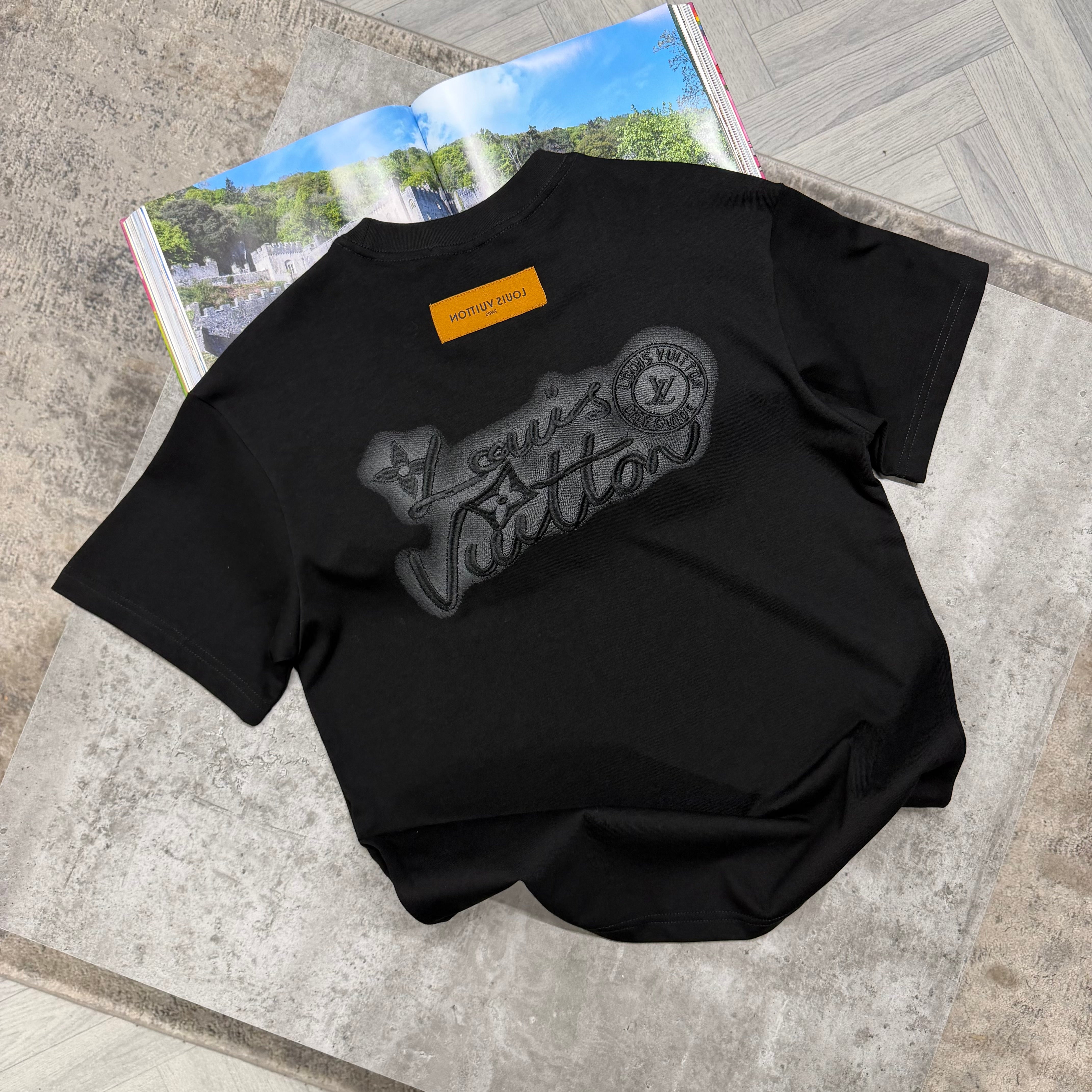 LVE T SHIRT - BLACK
