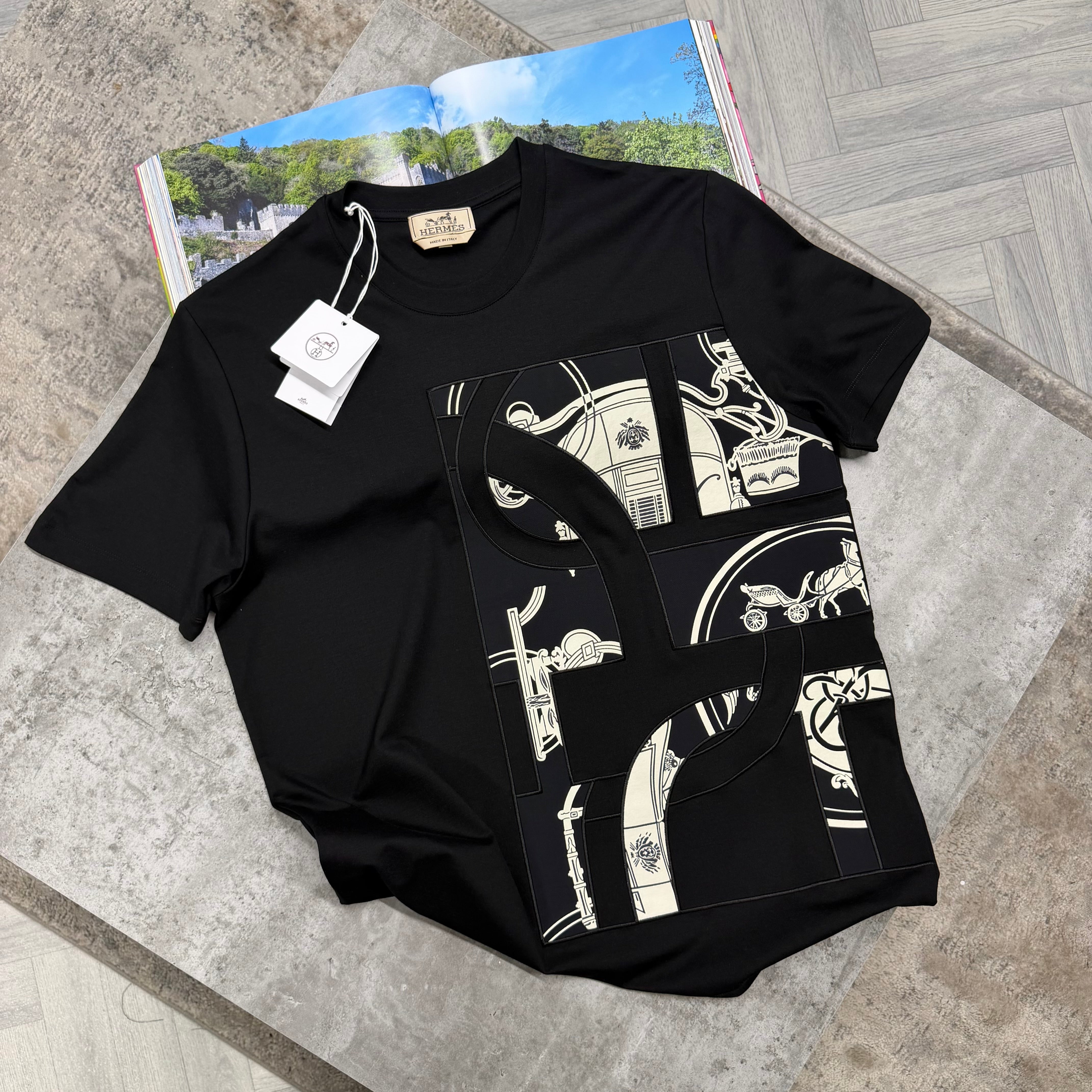 H T SHIRT - BLACK
