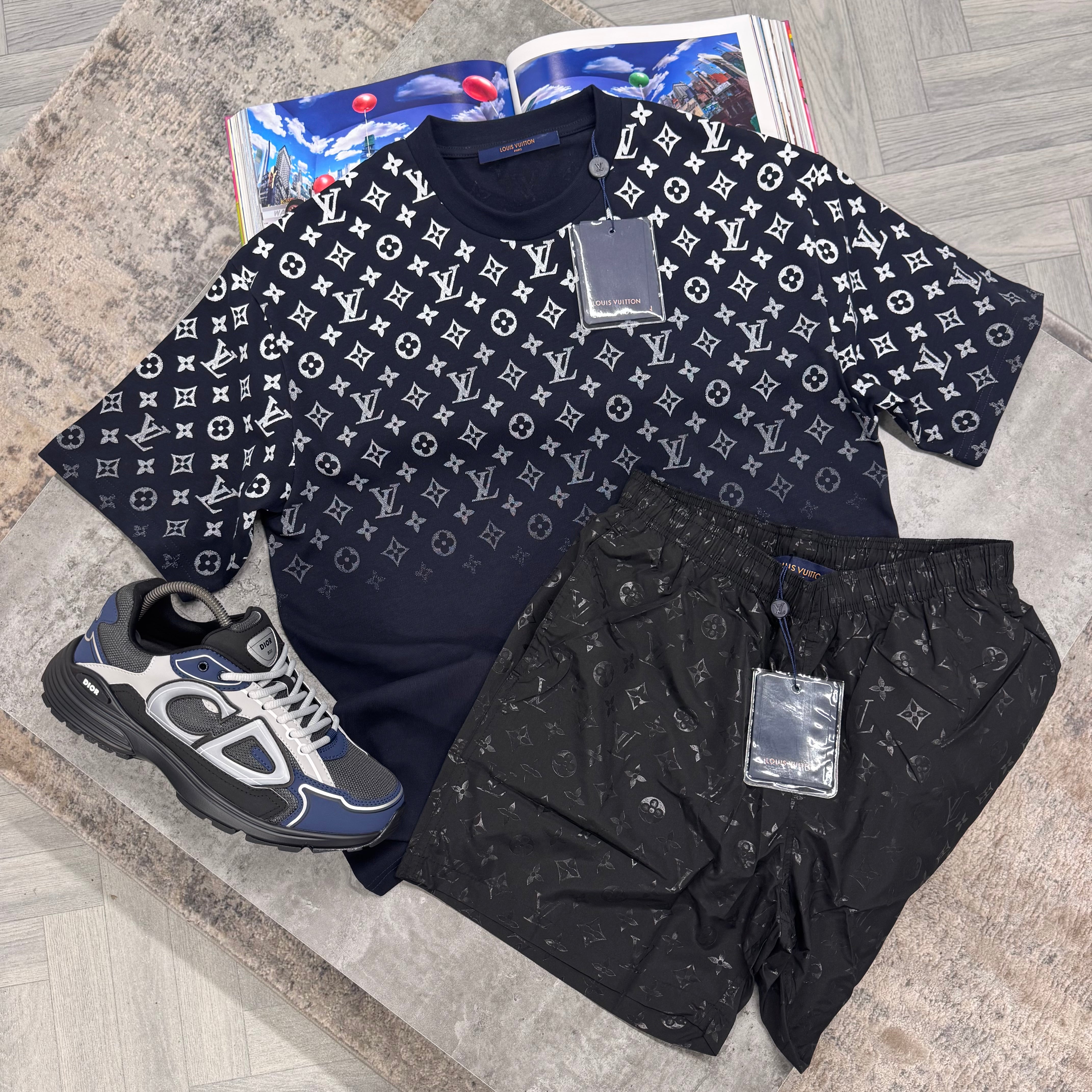 LVE MONOGRAM T SHIRT - NAVY