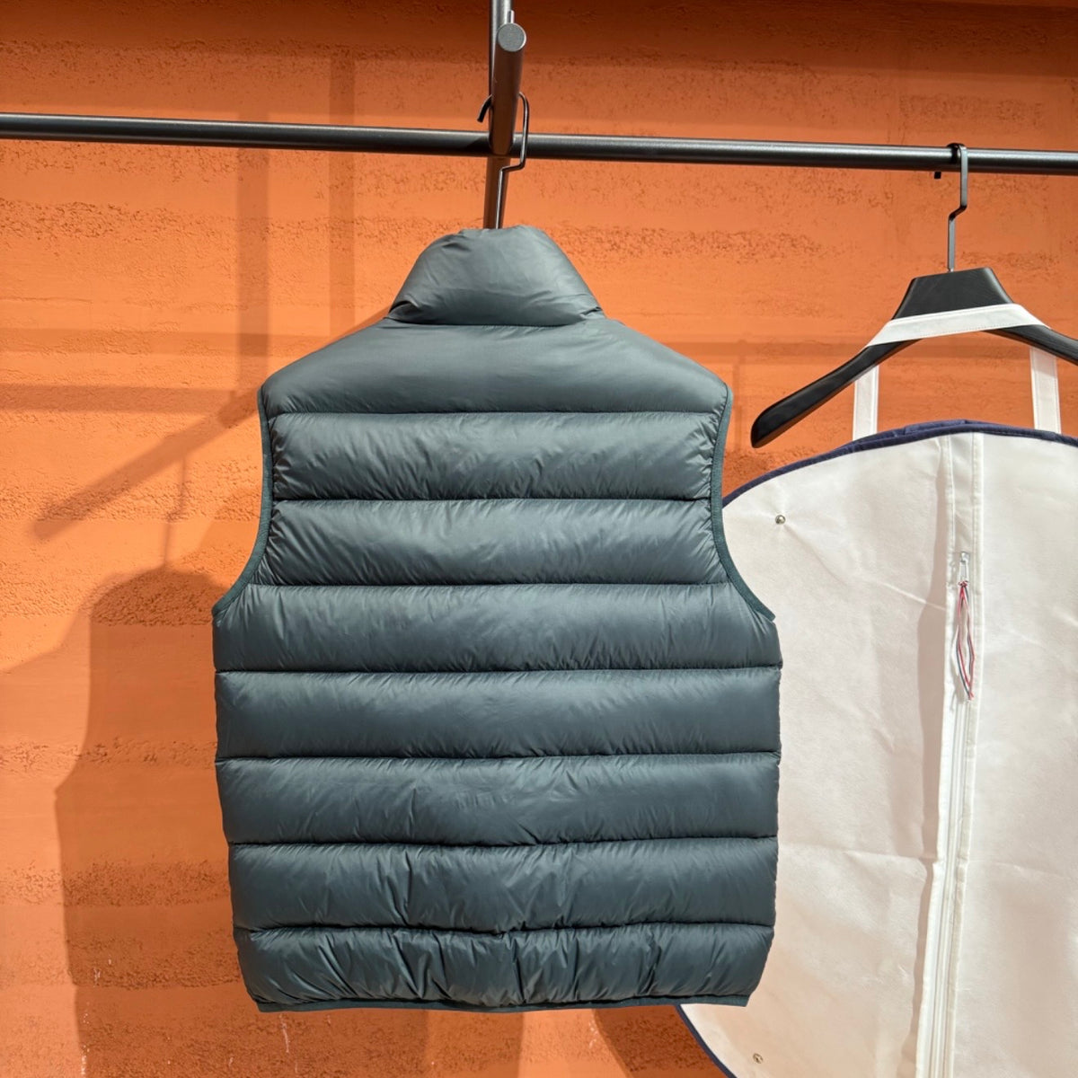 (PRE ORDER) PDA GILET - GREY