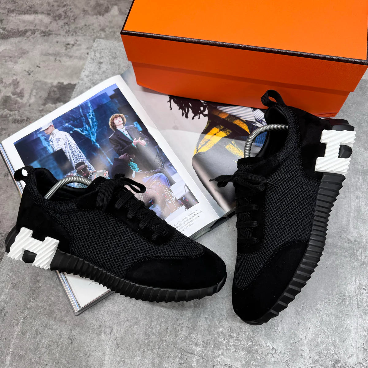 HMES BOUNCING TRAINERS - BLACK